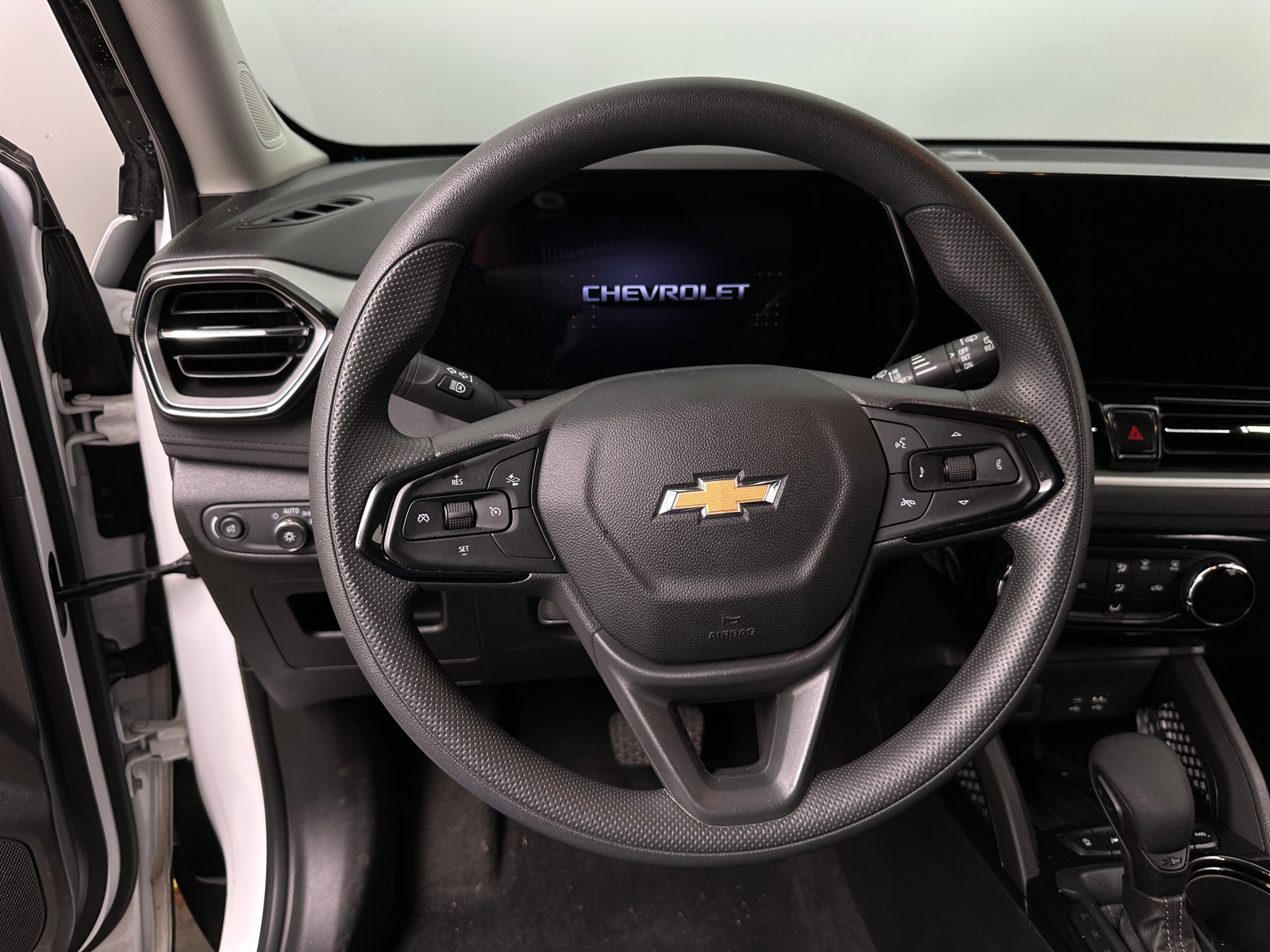 Thumbnail: 2025 Chevrolet TrailBlazer - 5