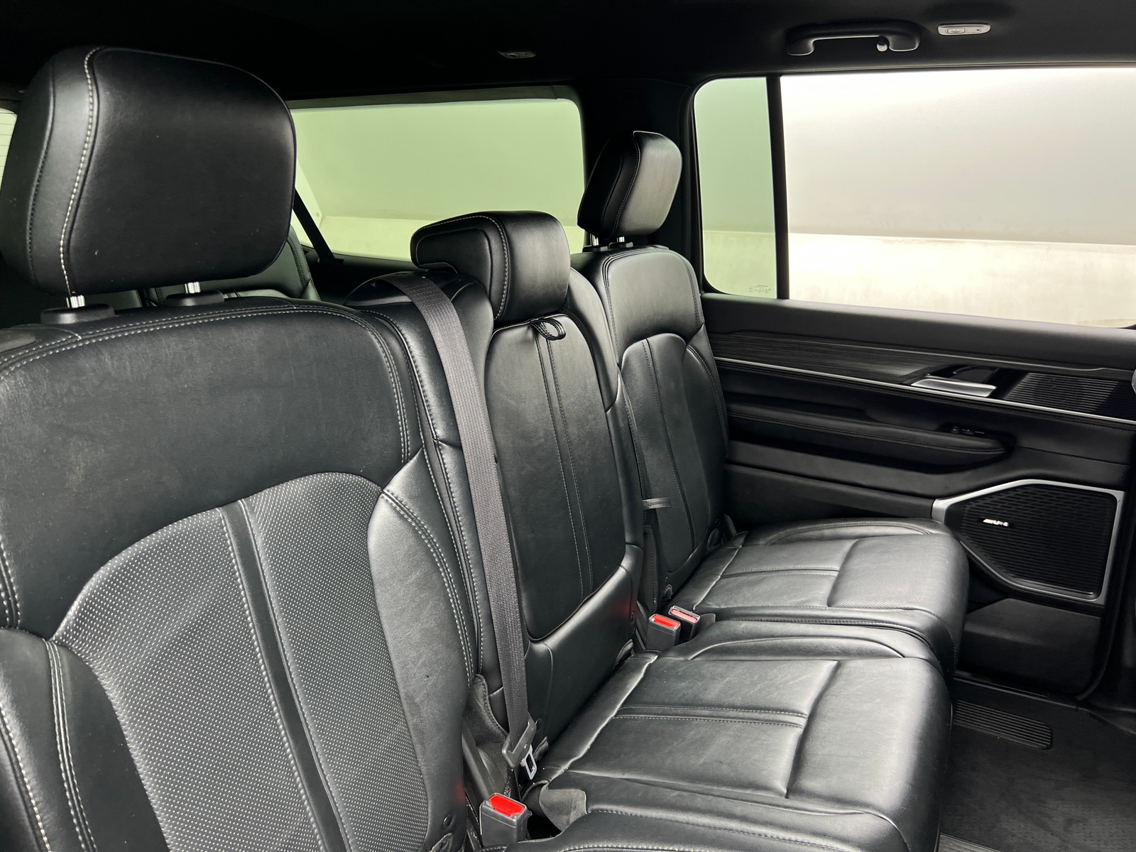 Thumbnail: 2024 Jeep Wagoneer - 5