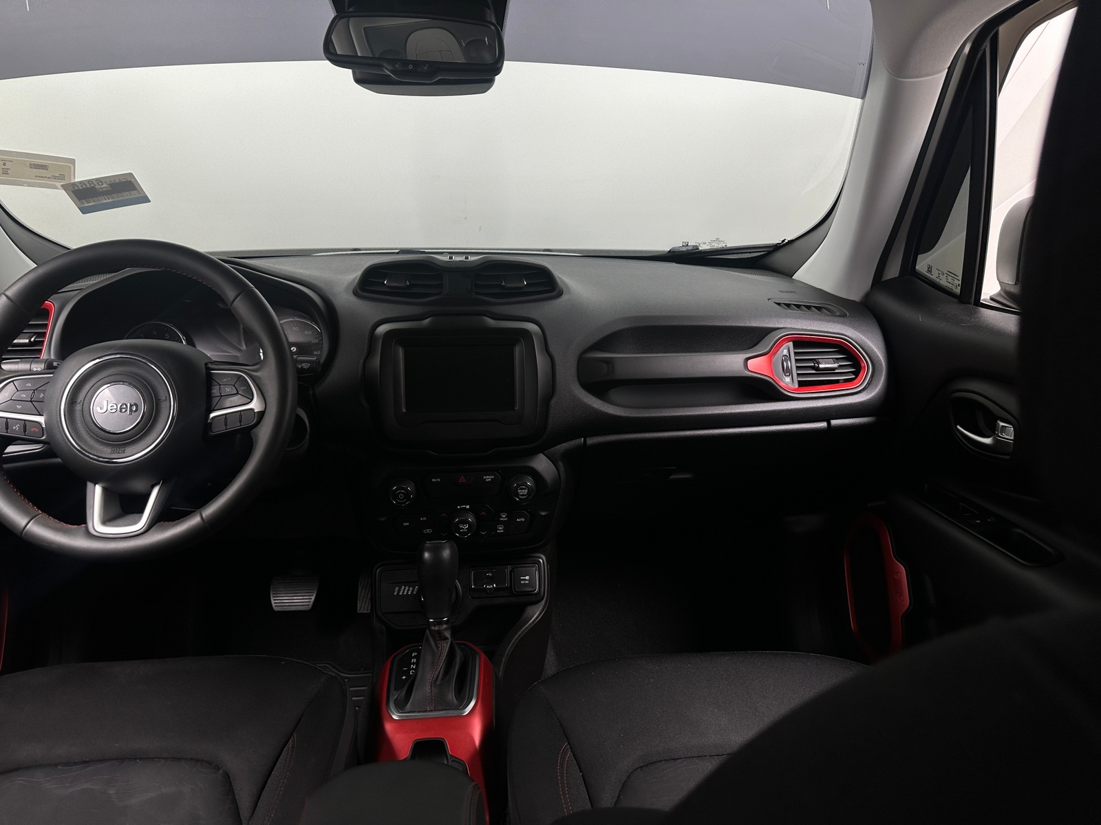 Thumbnail: 2020 Jeep Renegade - 3