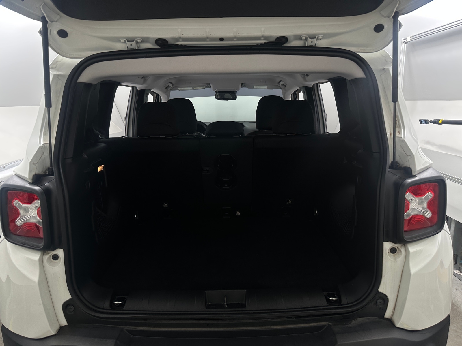 Thumbnail: 2020 Jeep Renegade - 7