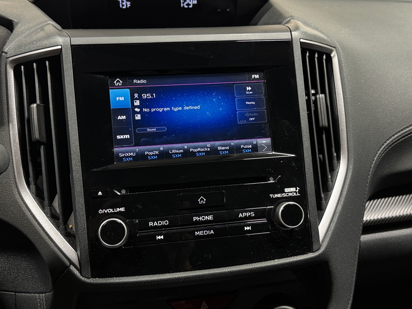 Thumbnail: 2019 Subaru Crosstrek - 4