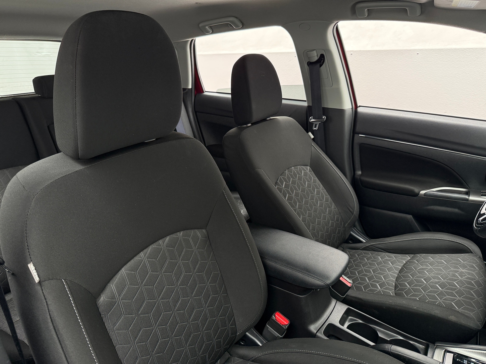 Thumbnail: 2021 Mitsubishi Outlander Sport - 2