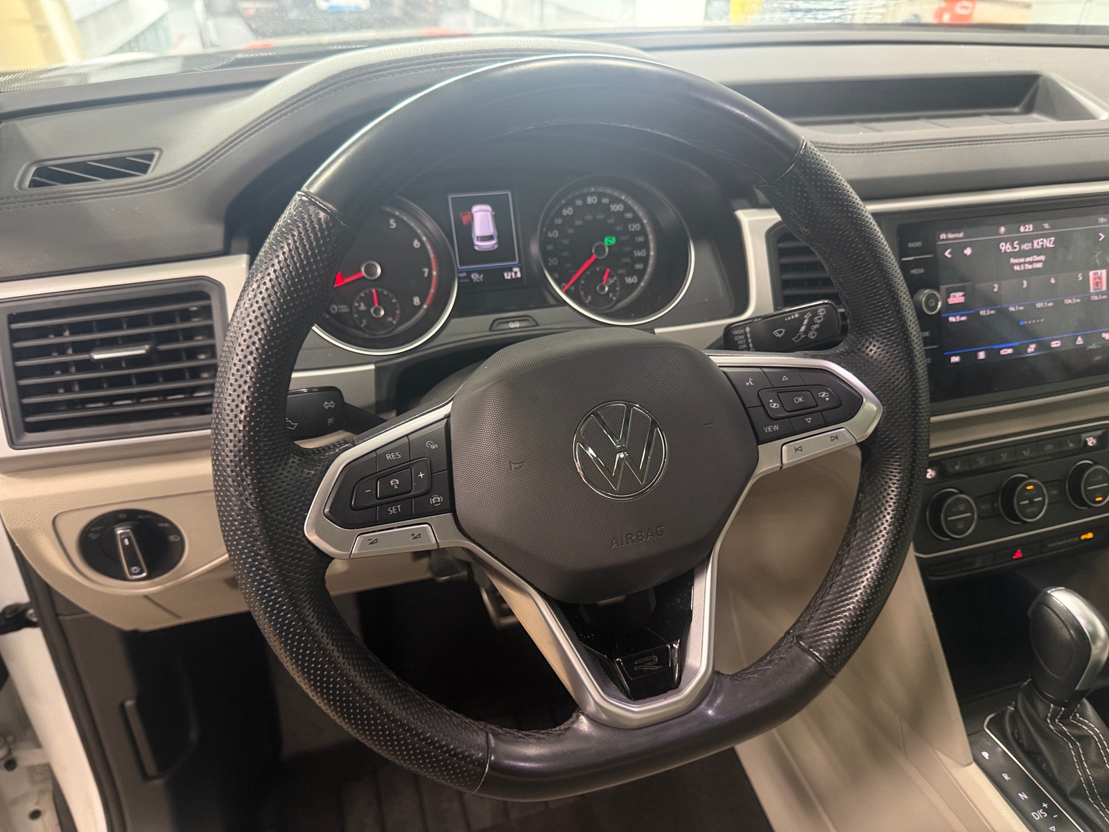 Thumbnail: 2021 Volkswagen Atlas - 4