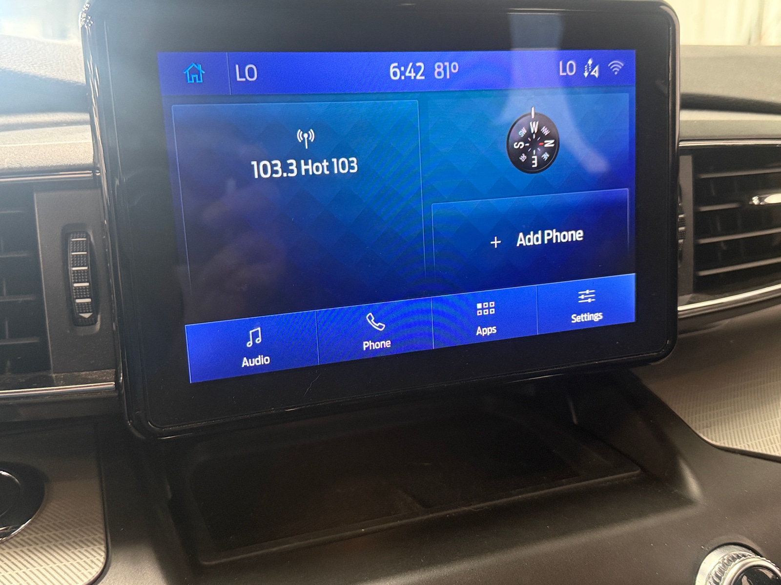Thumbnail: 2020 Ford Explorer - 3