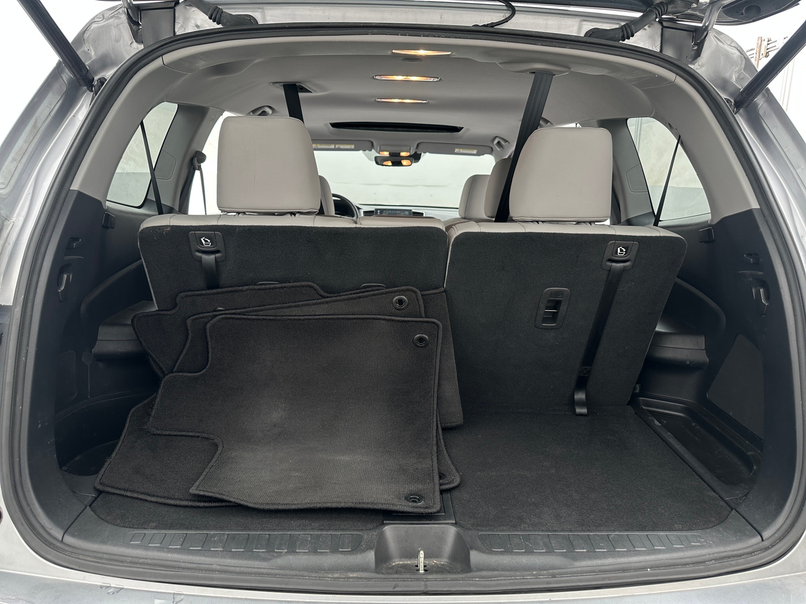 Thumbnail: 2019 Honda Pilot - 6