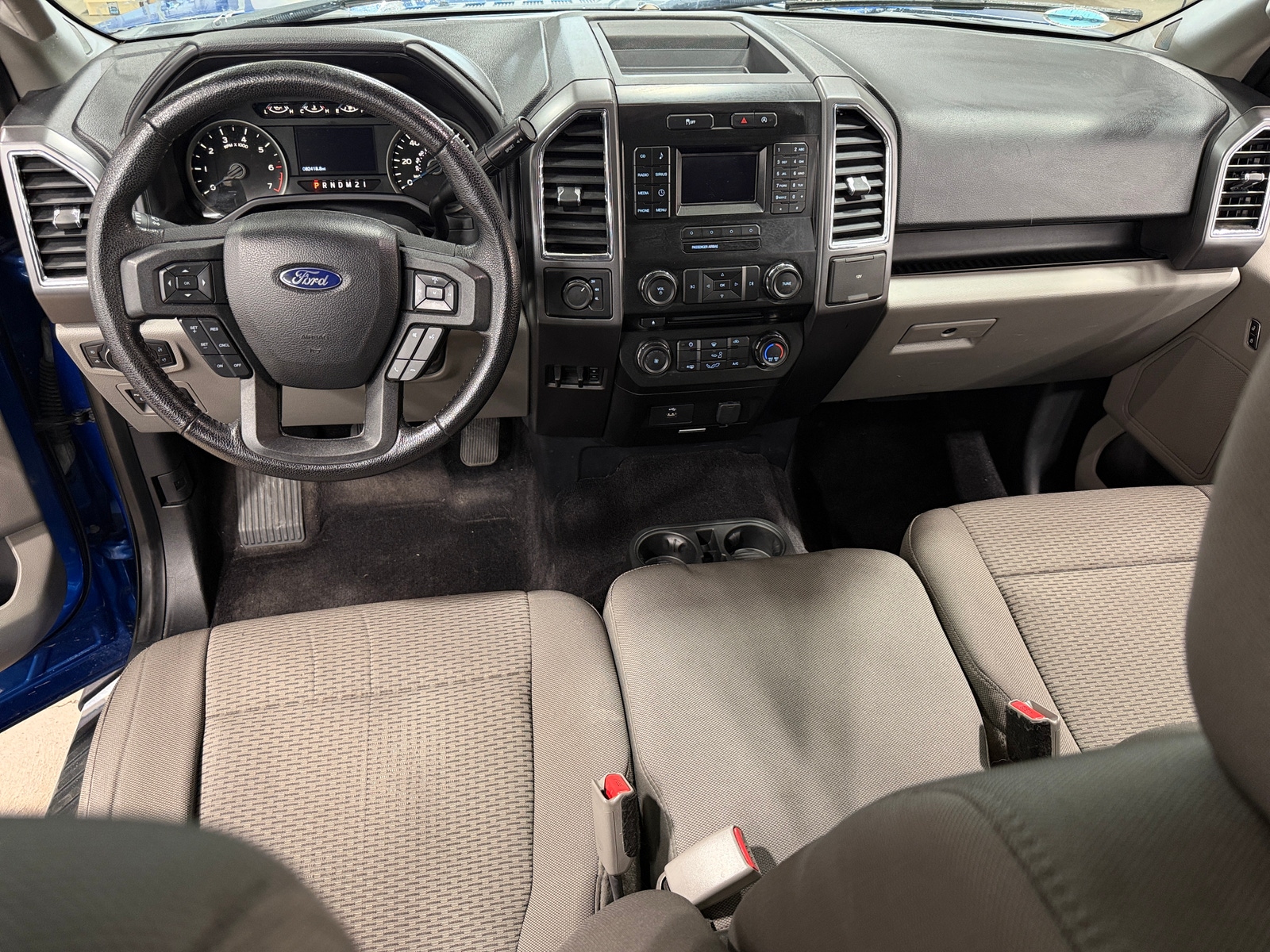 Thumbnail: 2016 Ford Econoline - 3