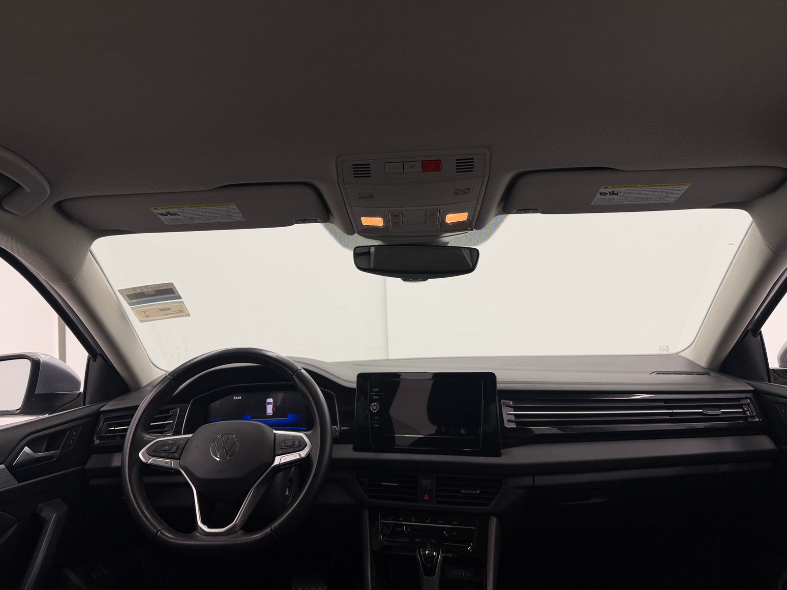 Thumbnail: 2025 Volkswagen Jetta - 3