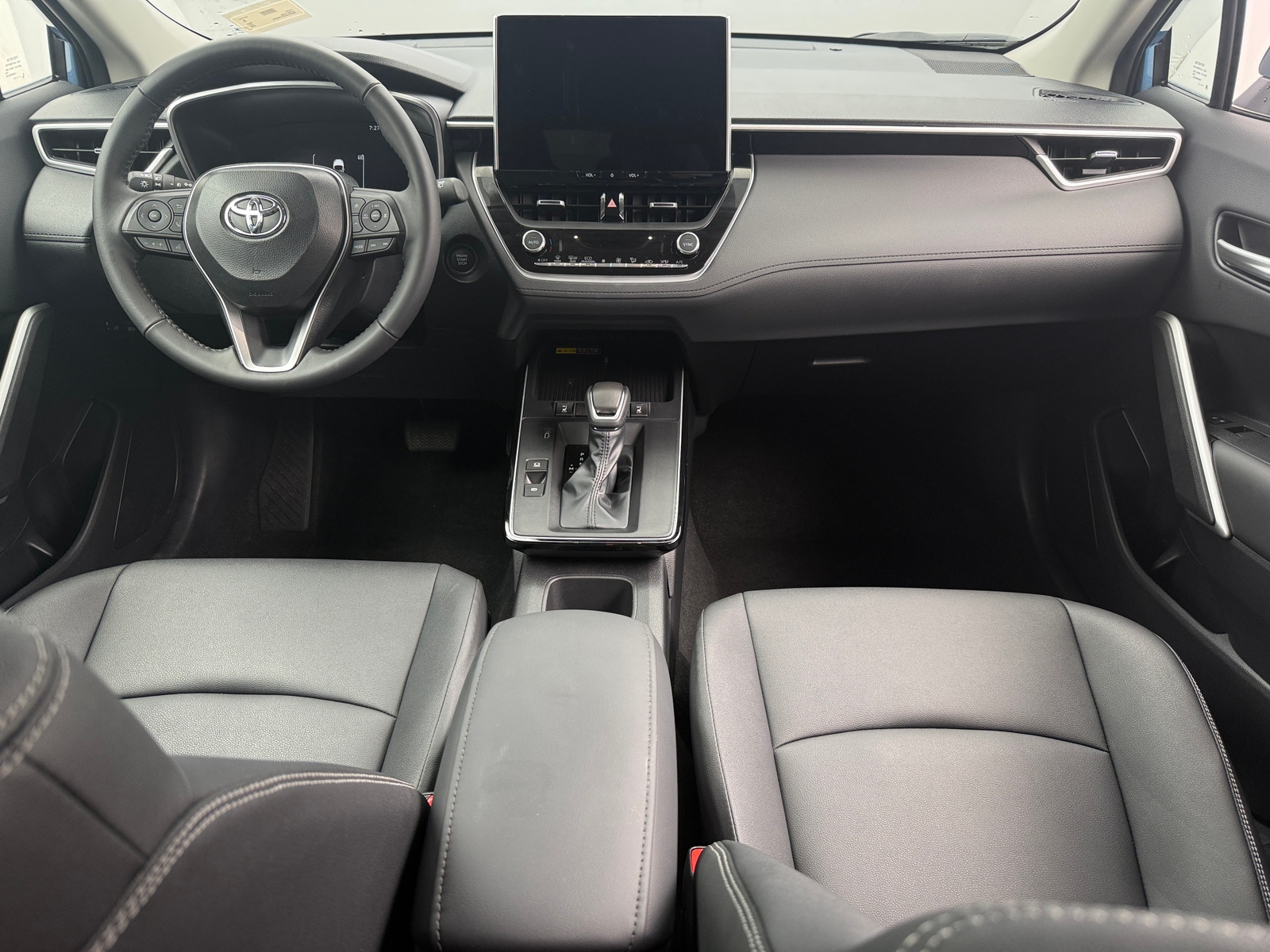 Thumbnail: 2026 Toyota Corolla Cross - 2
