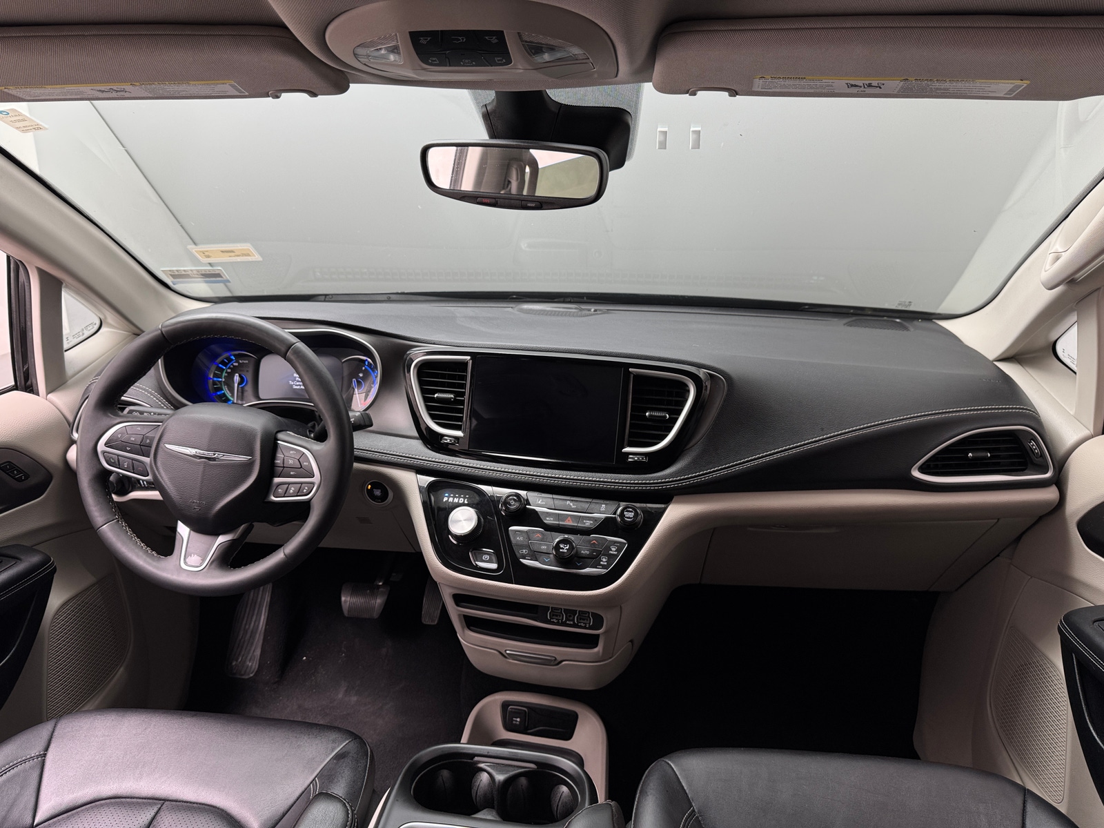 Thumbnail: 2024 Chrysler Pacifica - 2