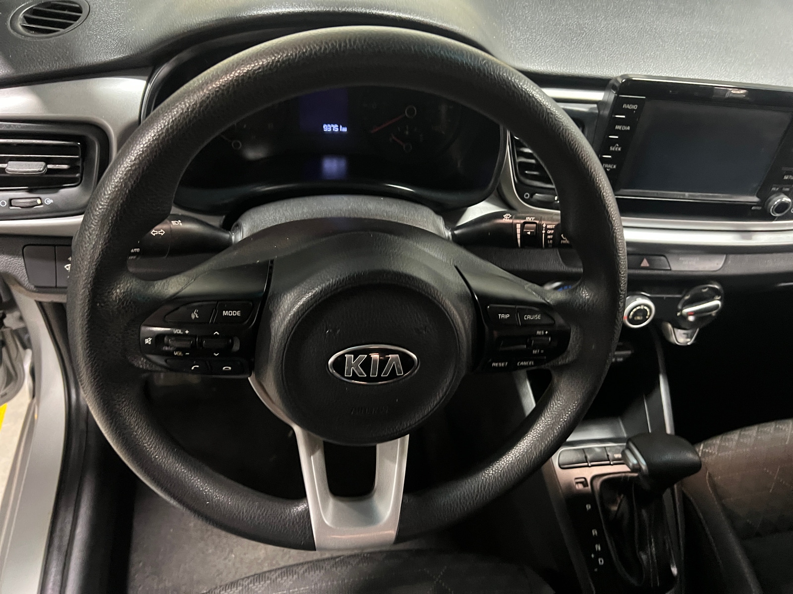 Thumbnail: 2020 Kia Rio - 5