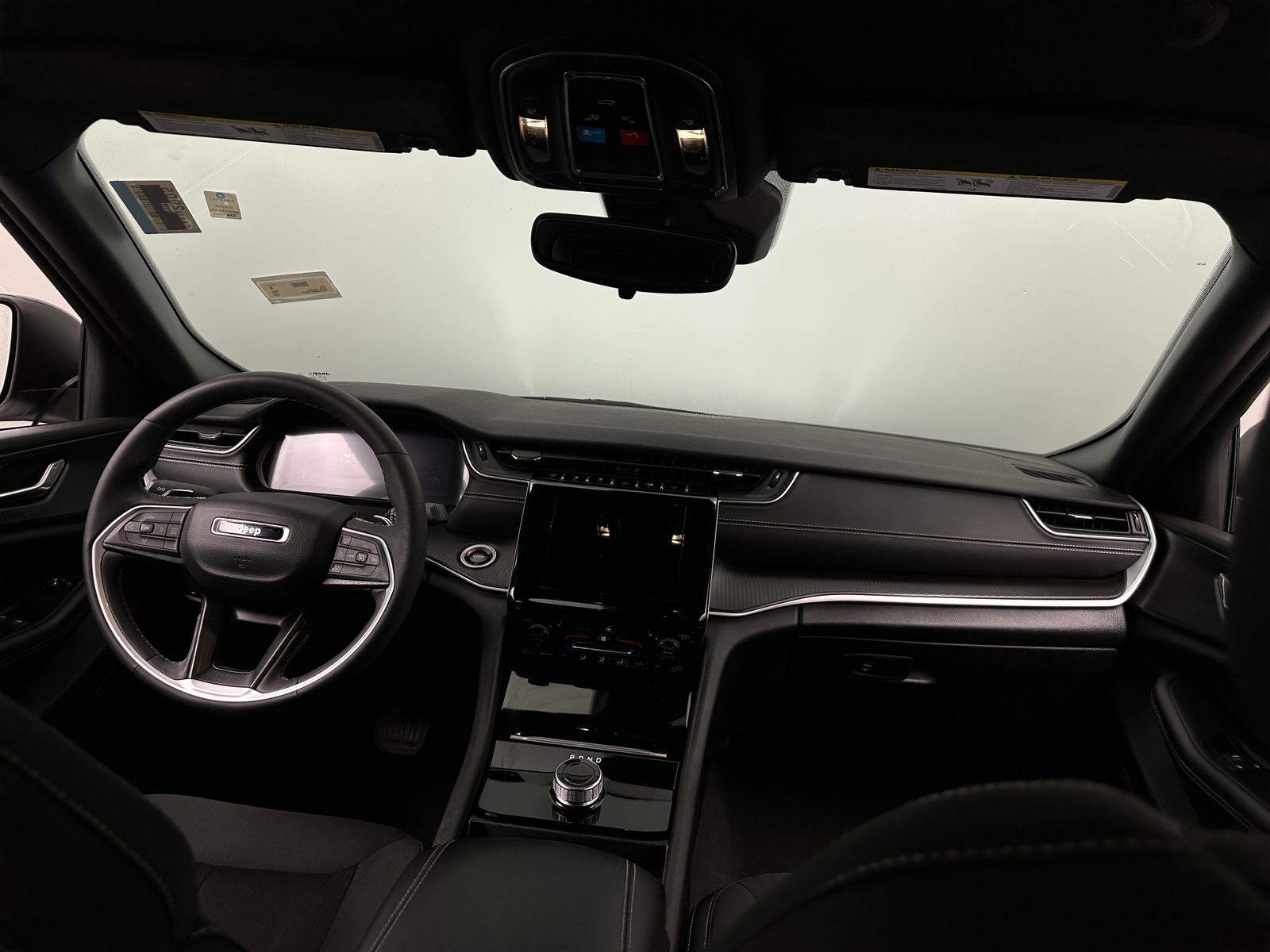 Thumbnail: 2024 Jeep Grand Cherokee - 3