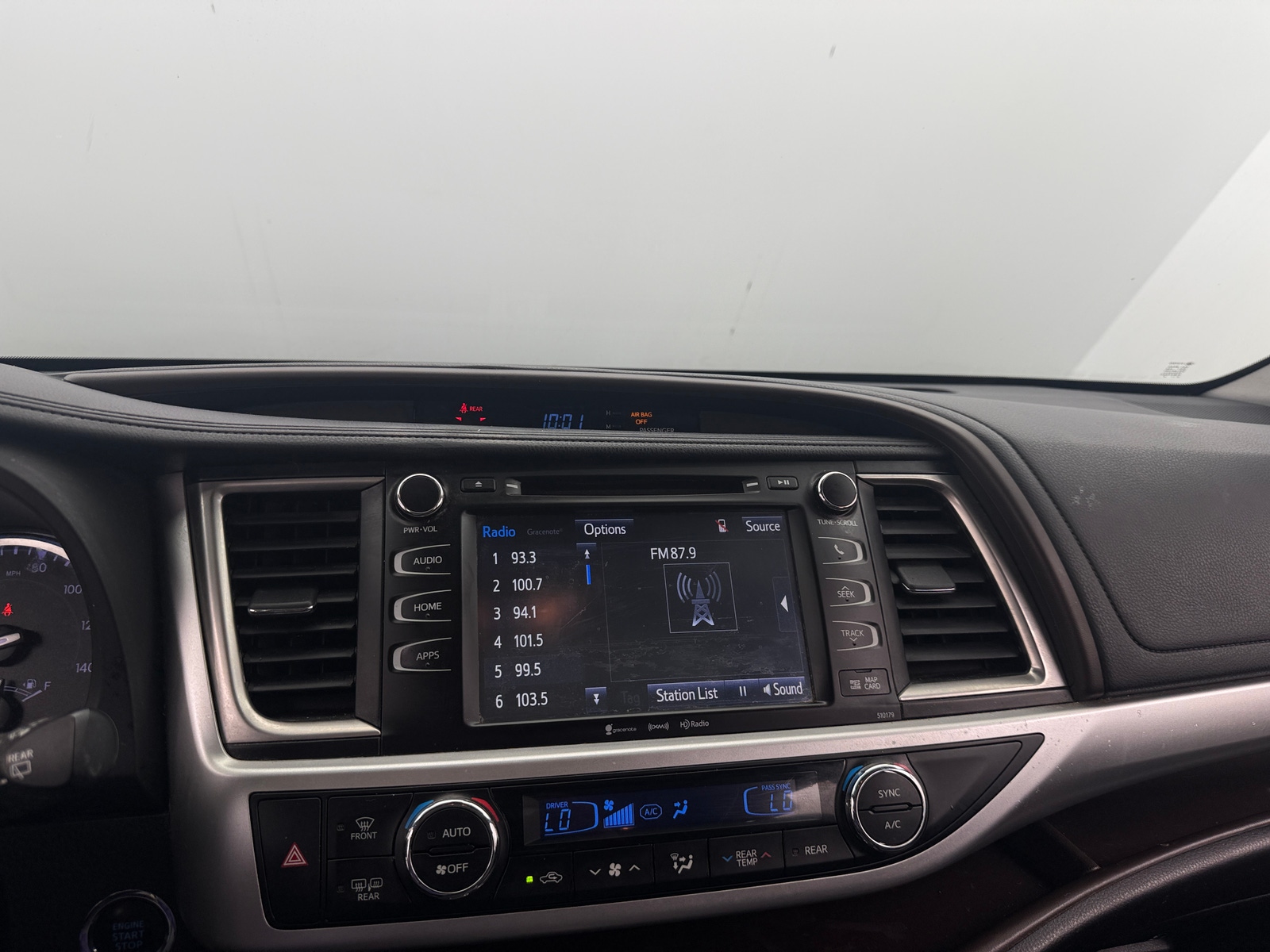 Thumbnail: 2018 Toyota Highlander - 3
