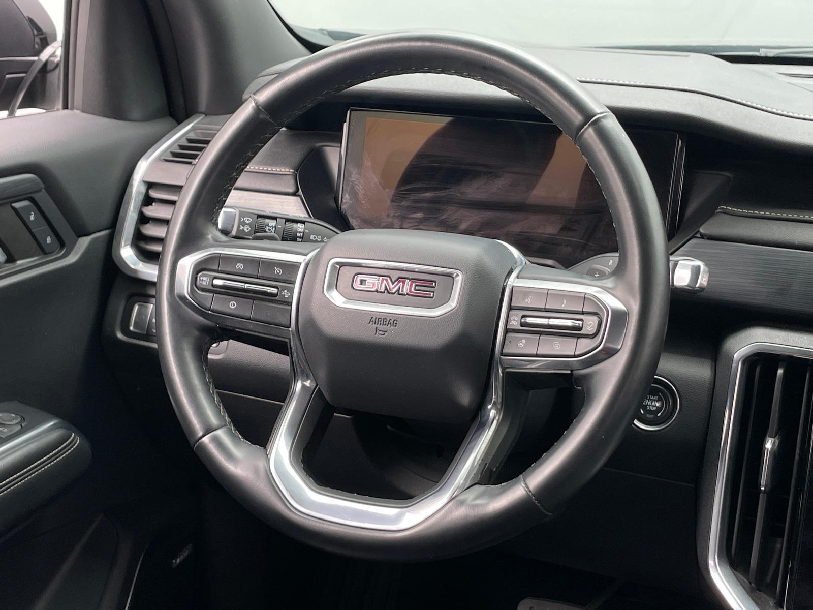 Thumbnail: 2024 GMC Acadia - 4