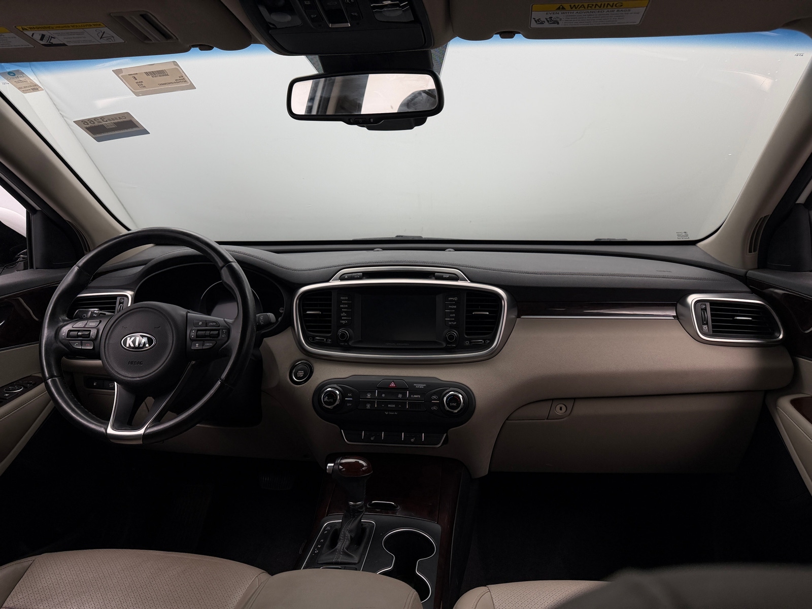 Thumbnail: 2017 Kia Sorento - 2