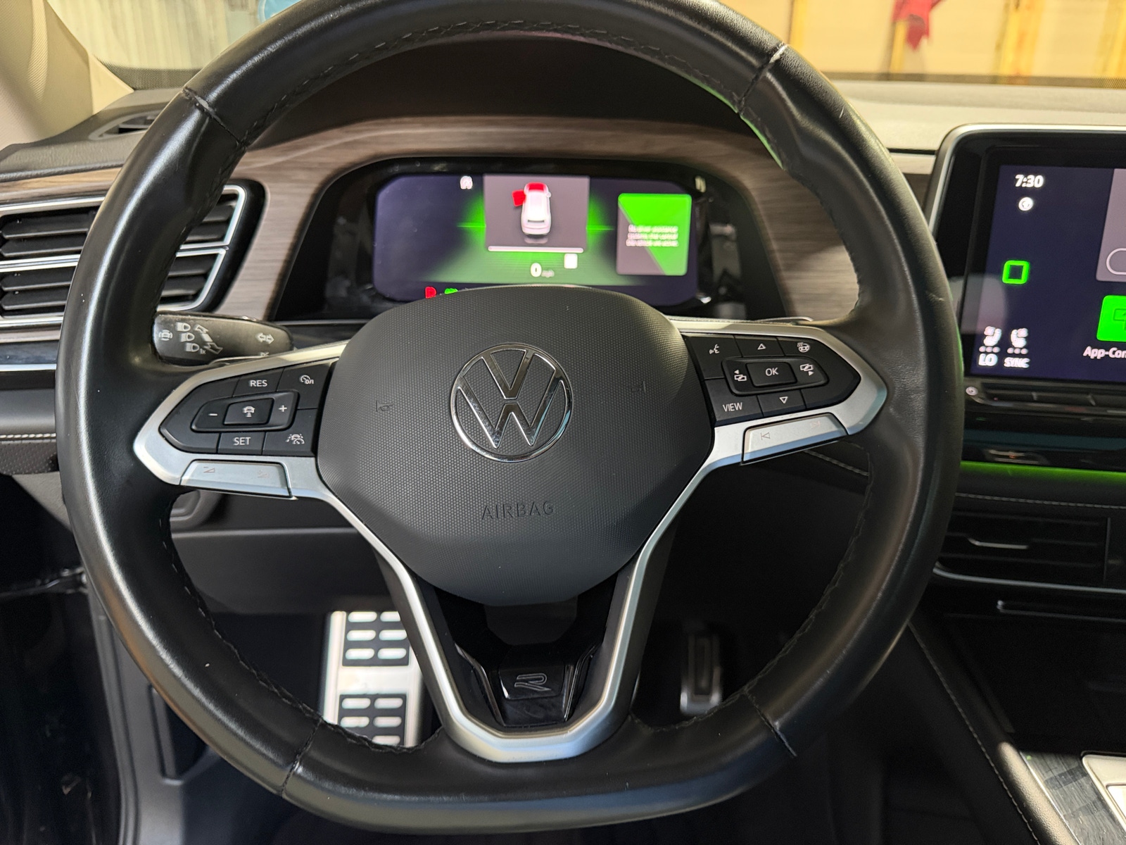 Thumbnail: 2024 Volkswagen Atlas - 4
