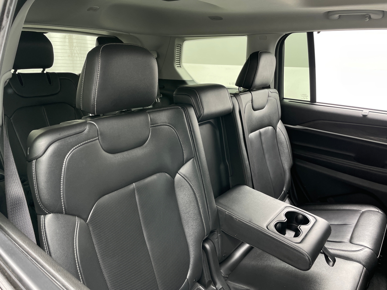 Thumbnail: 2023 Jeep Grand Cherokee L - 5
