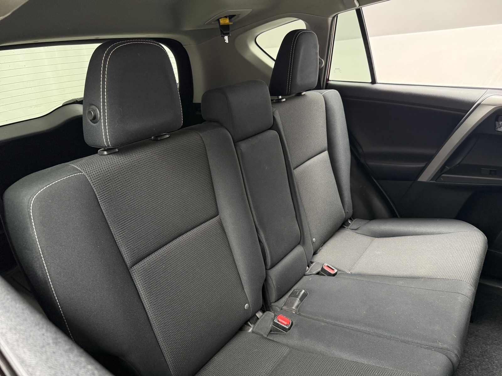Thumbnail: 2018 Toyota RAV4 - 6