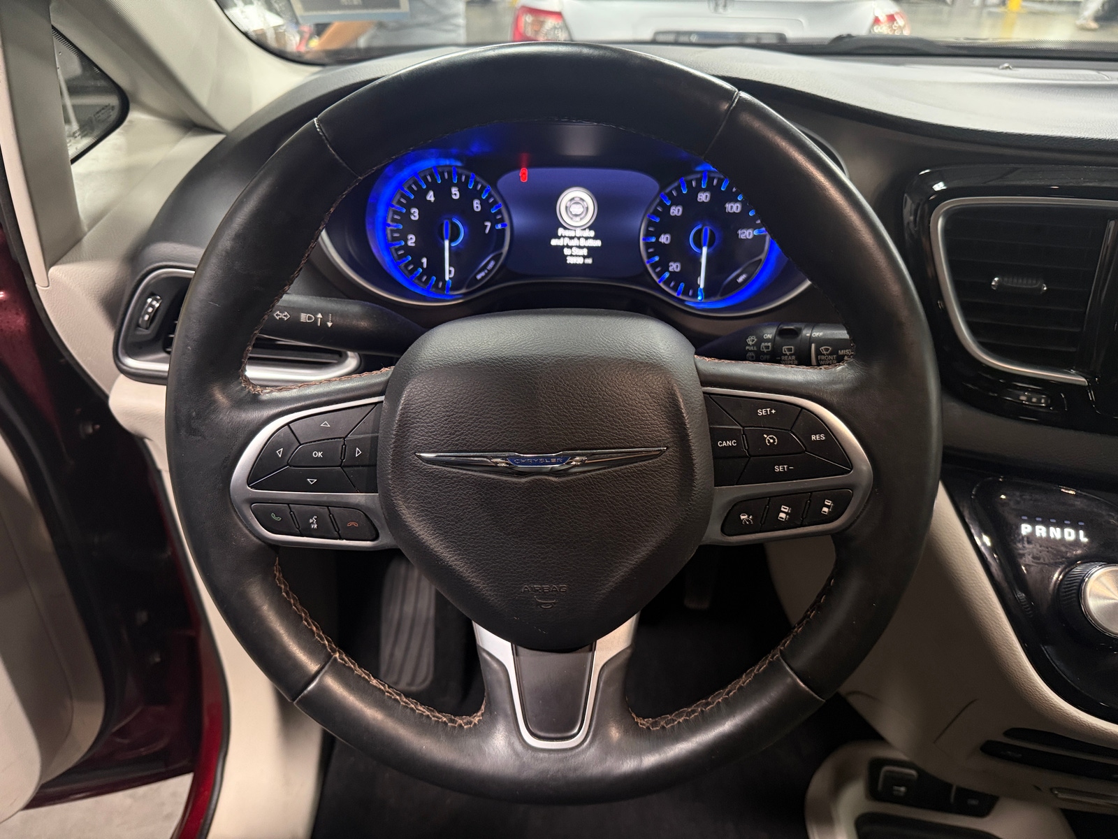 Thumbnail: 2018 Chrysler Pacifica - 4
