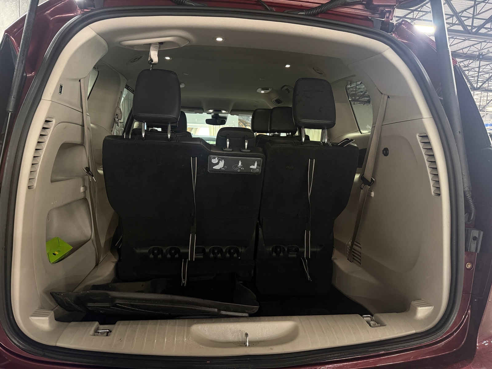 Thumbnail: 2018 Chrysler Pacifica - 6