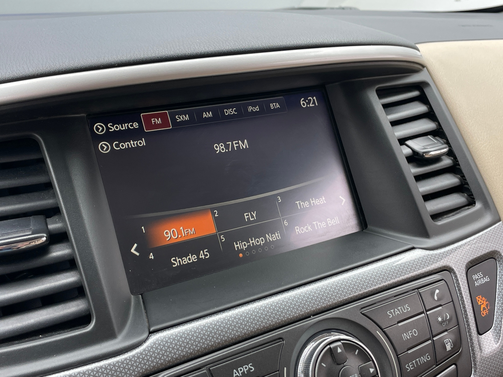 Thumbnail: 2020 Nissan Pathfinder - 3
