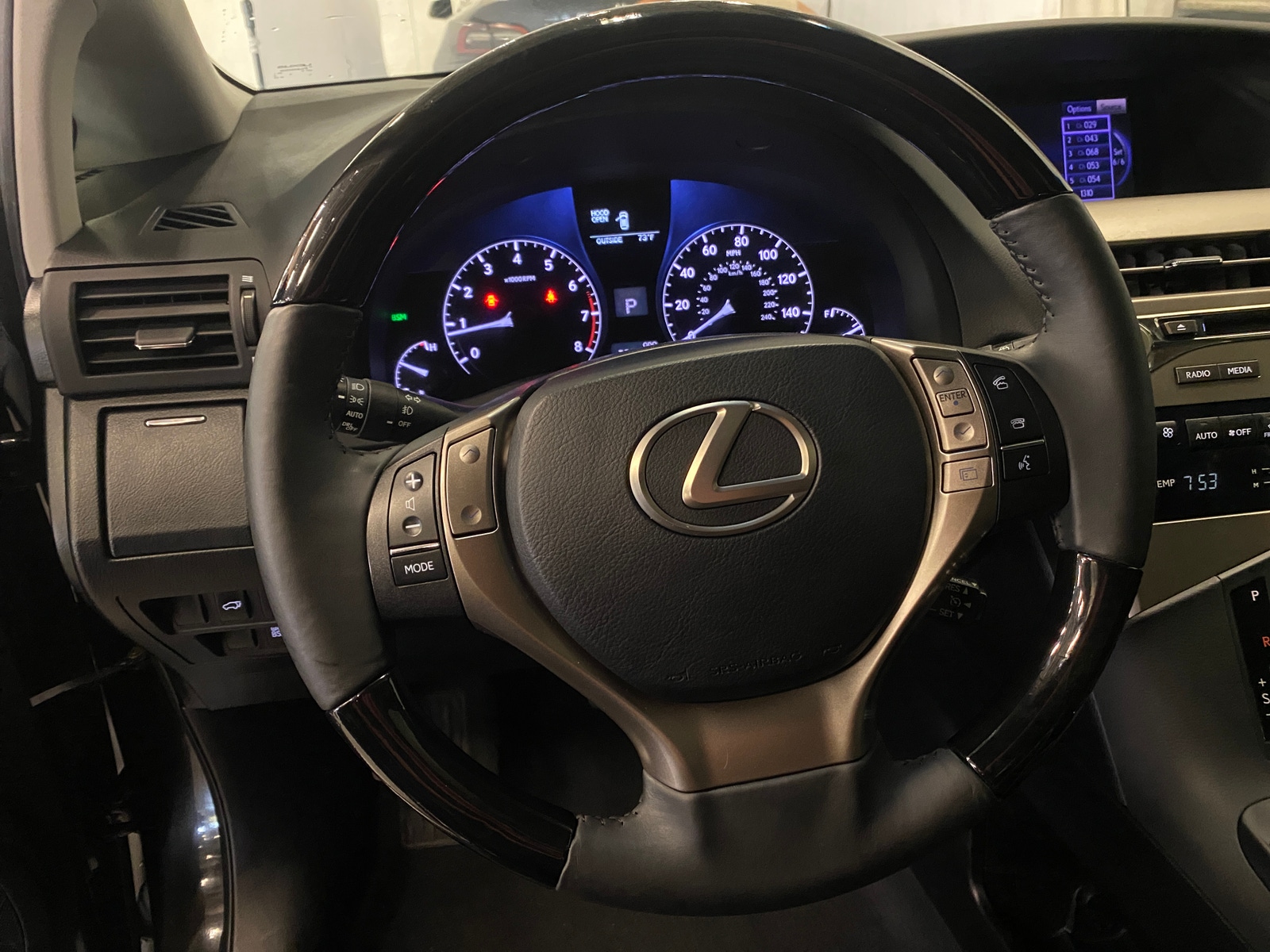 Thumbnail: 2014 Lexus RX - 5