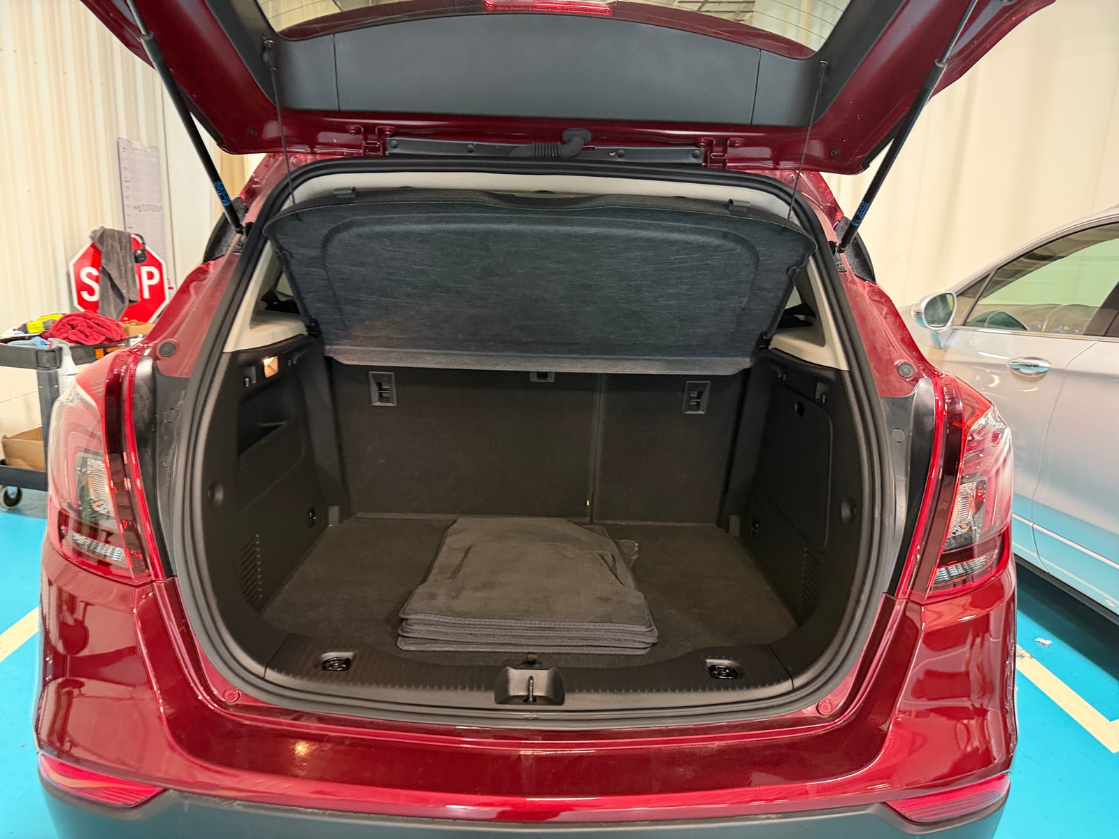 Thumbnail: 2021 Buick Encore - 6