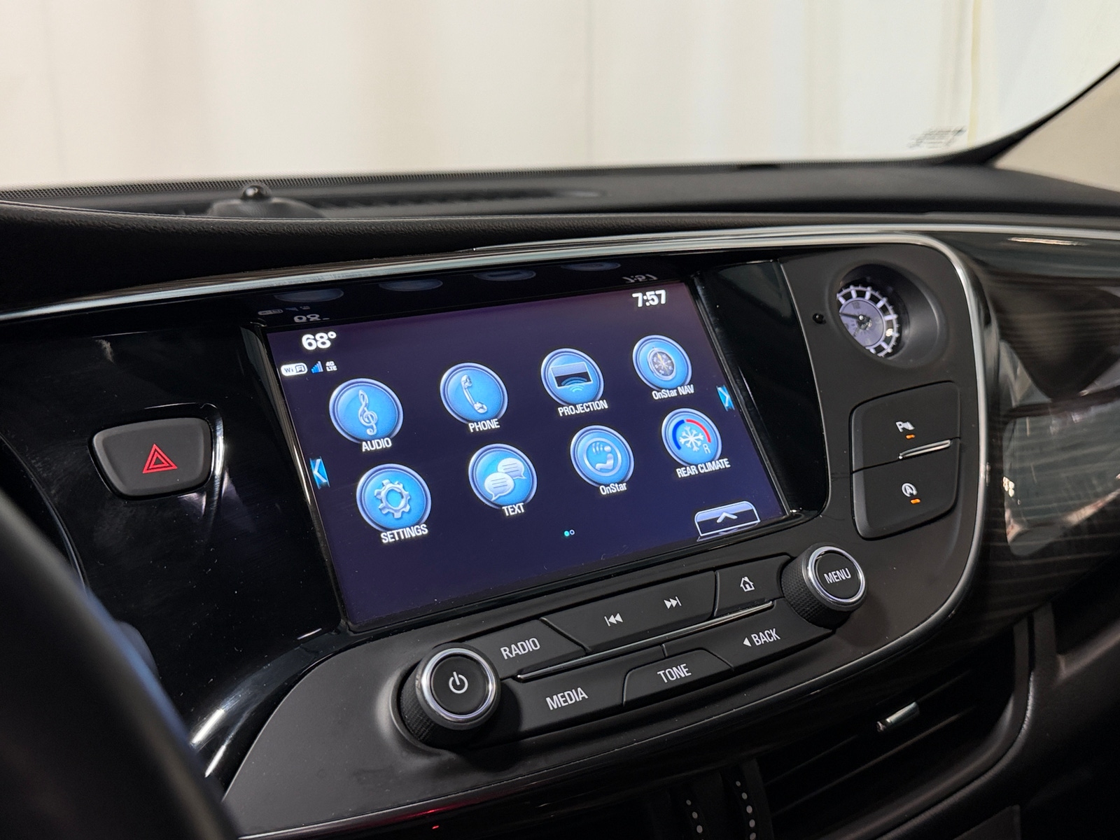 Thumbnail: 2019 Buick Envision - 3