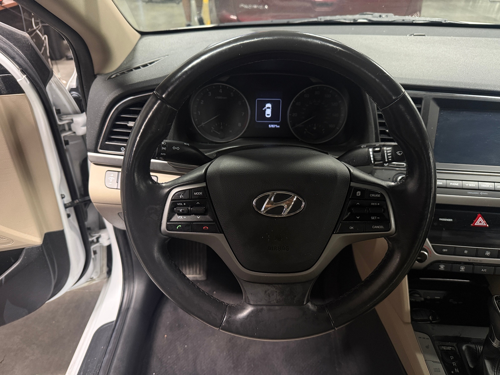 Thumbnail: 2017 Hyundai Elantra - 4