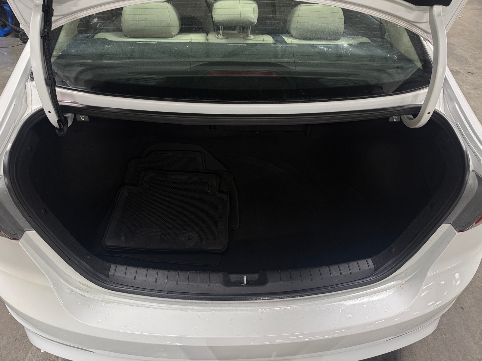 Thumbnail: 2017 Hyundai Elantra - 6