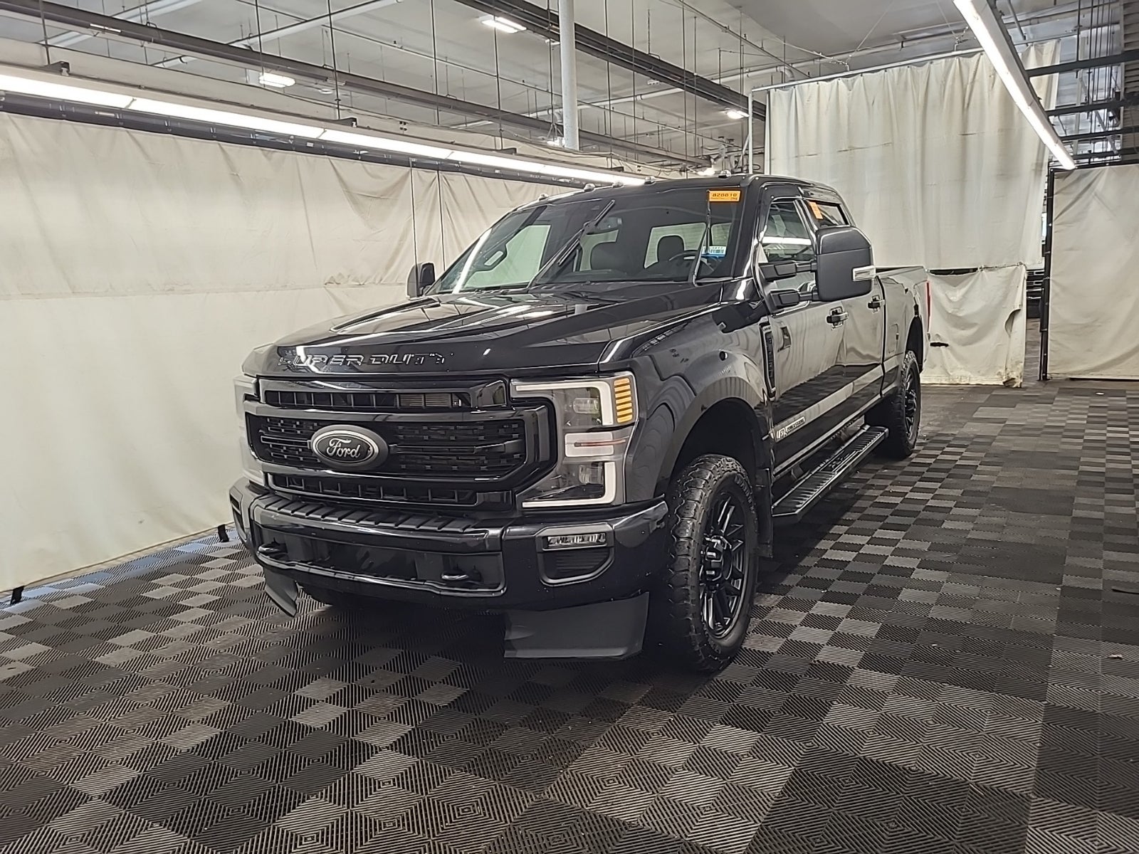 2022 Ford F-250 Lariat 4WD Crew Cab 6.75' Box