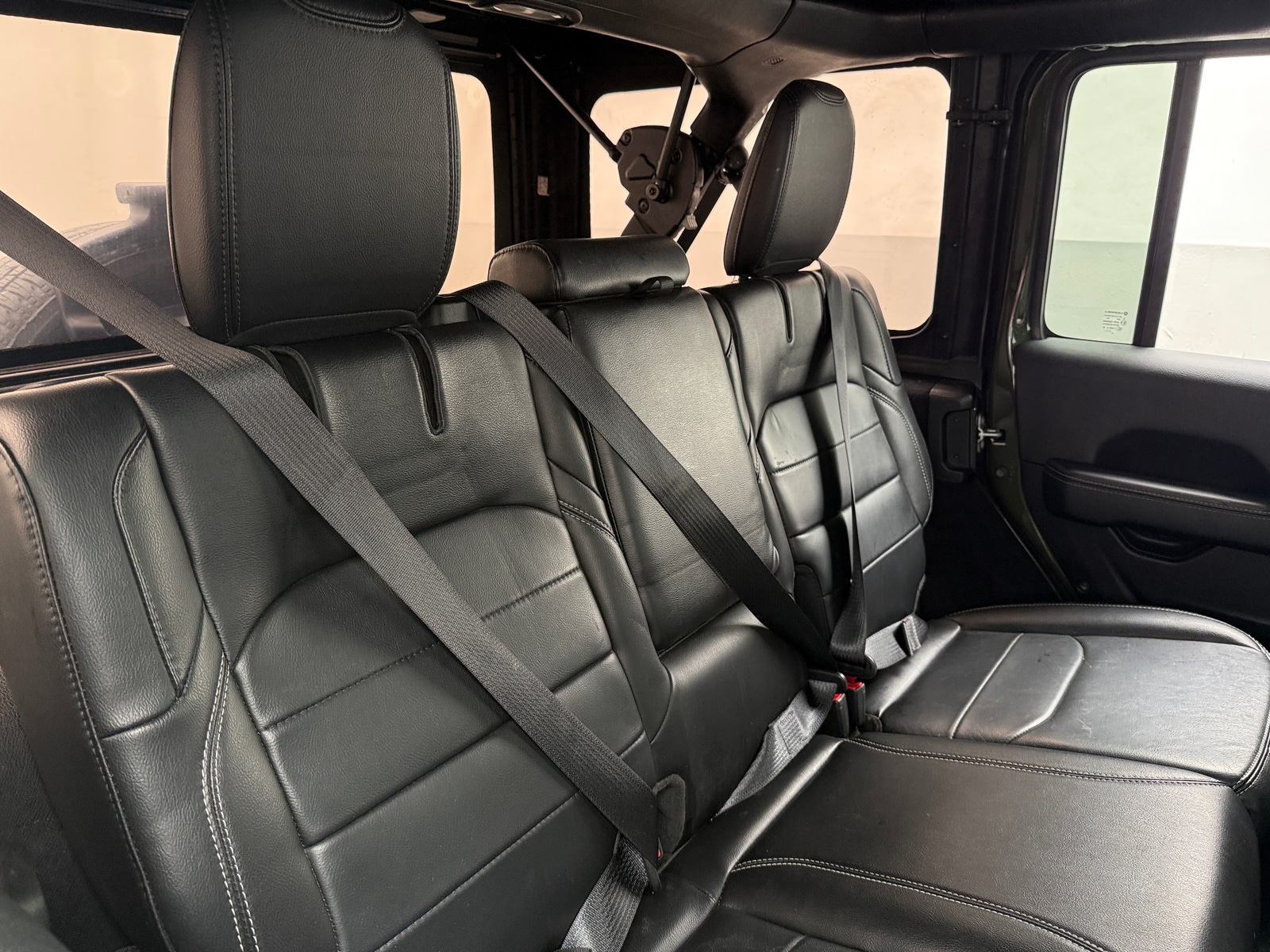 Thumbnail: 2022 Jeep Wrangler - 5