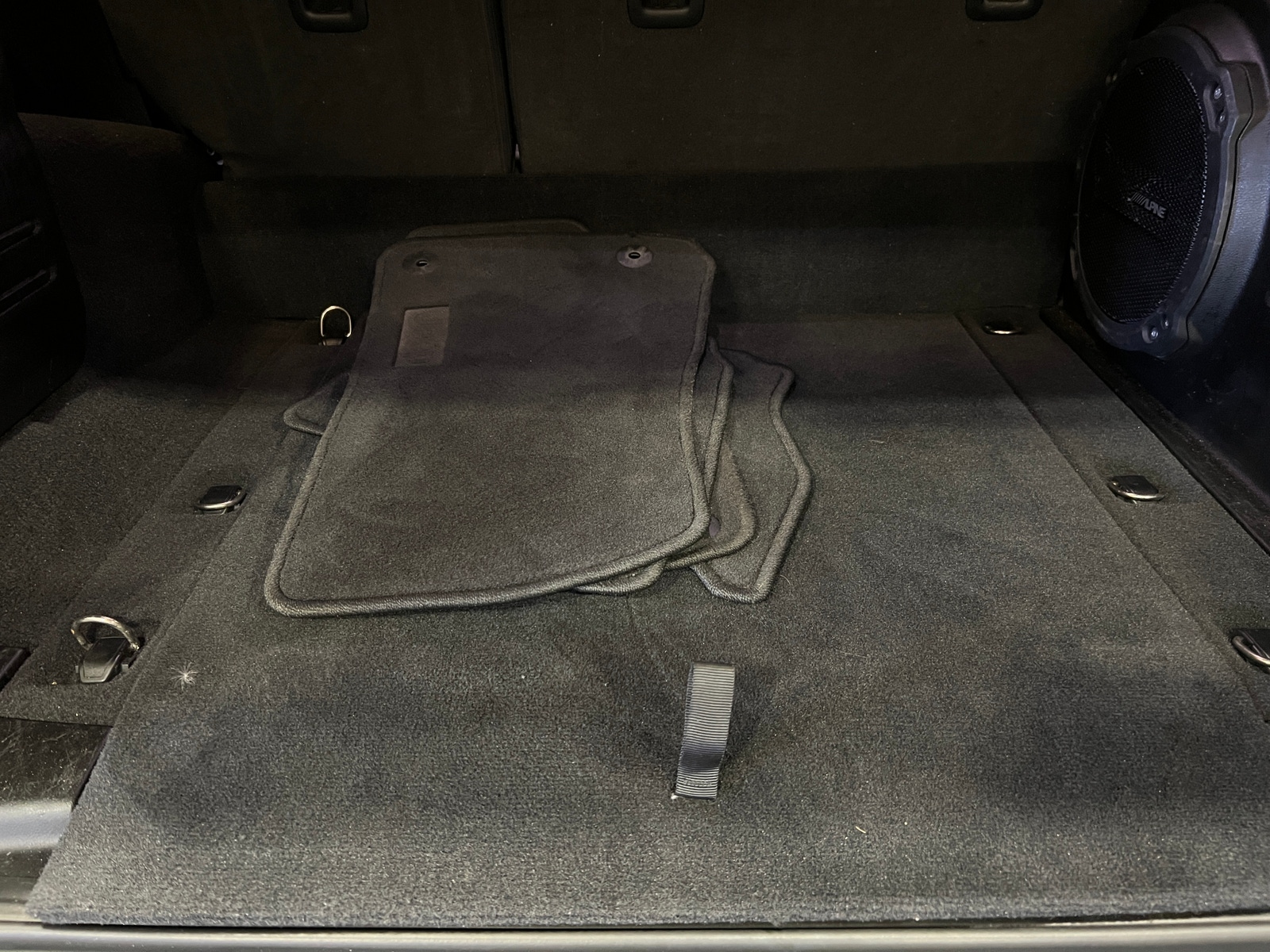 Thumbnail: 2022 Jeep Wrangler - 6