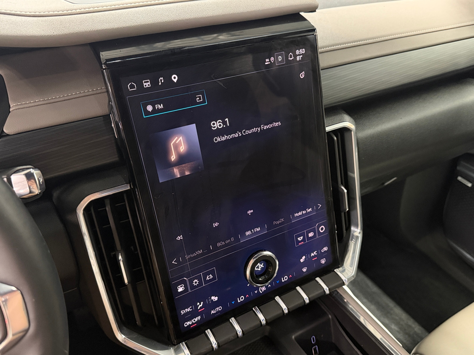 Thumbnail: 2025 GMC Acadia - 3