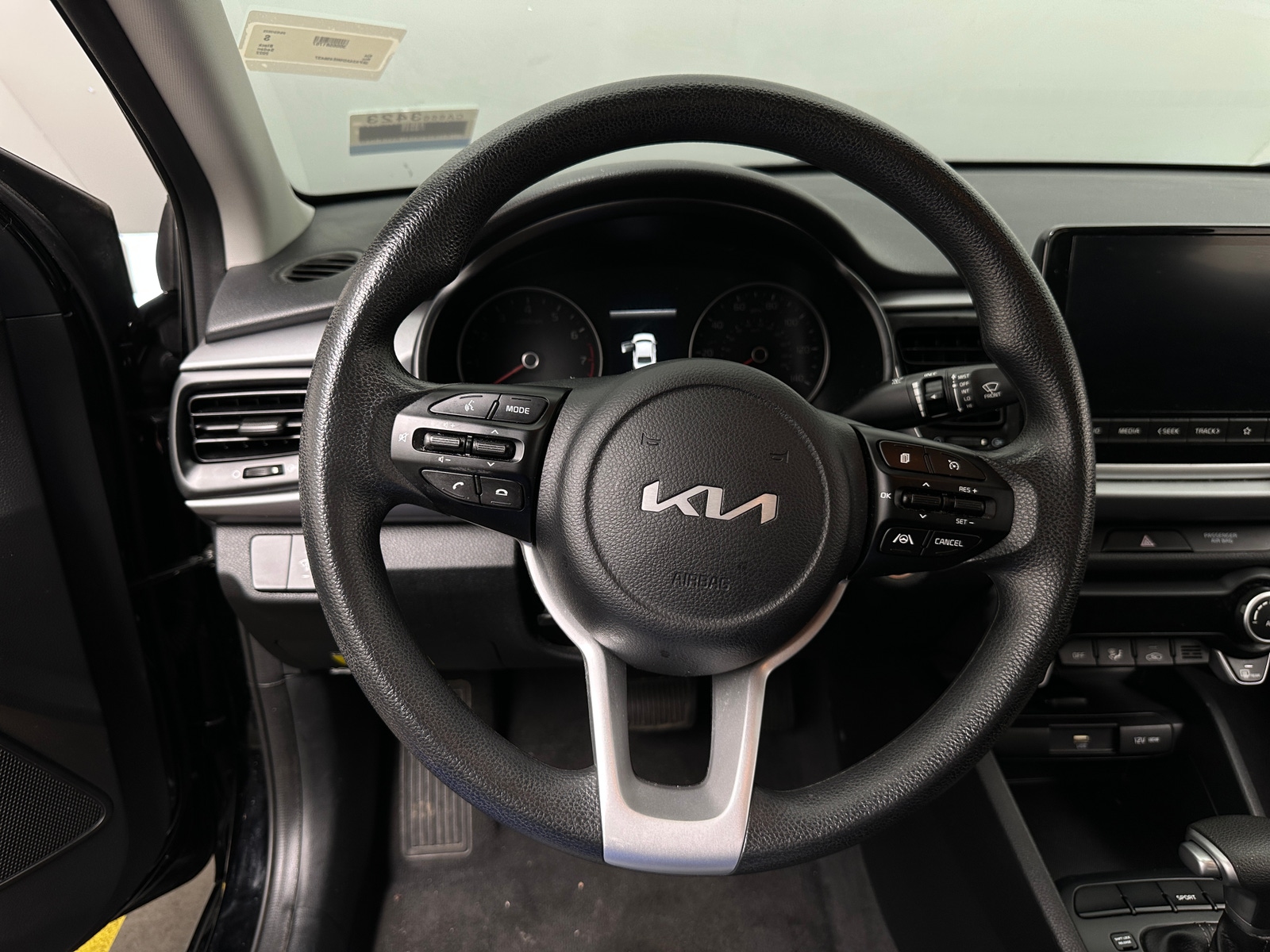 Thumbnail: 2022 Kia Rio - 5