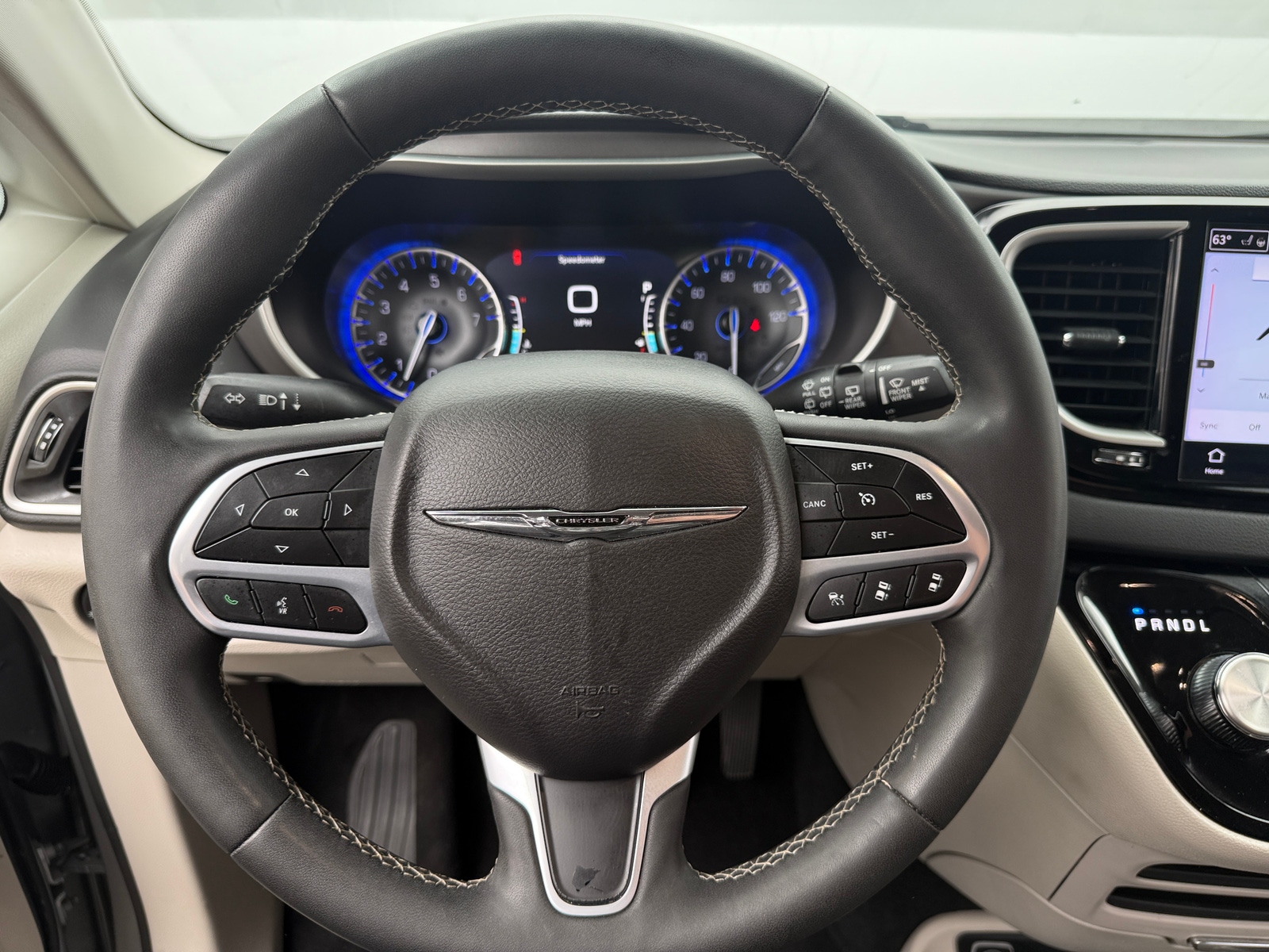 Thumbnail: 2024 Chrysler Pacifica - 4
