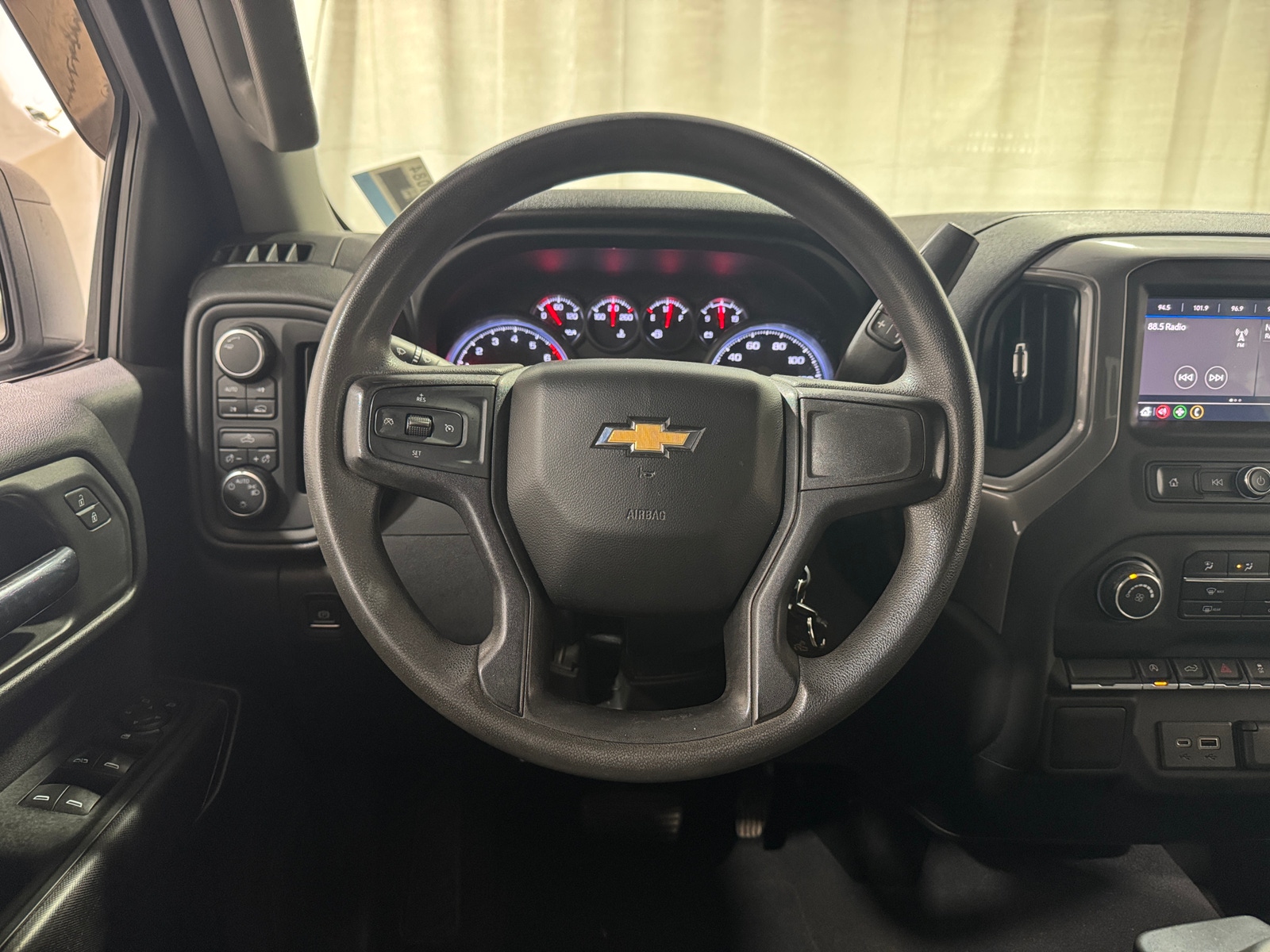 Thumbnail: 2022 Chevrolet Silverado 1500 - 5