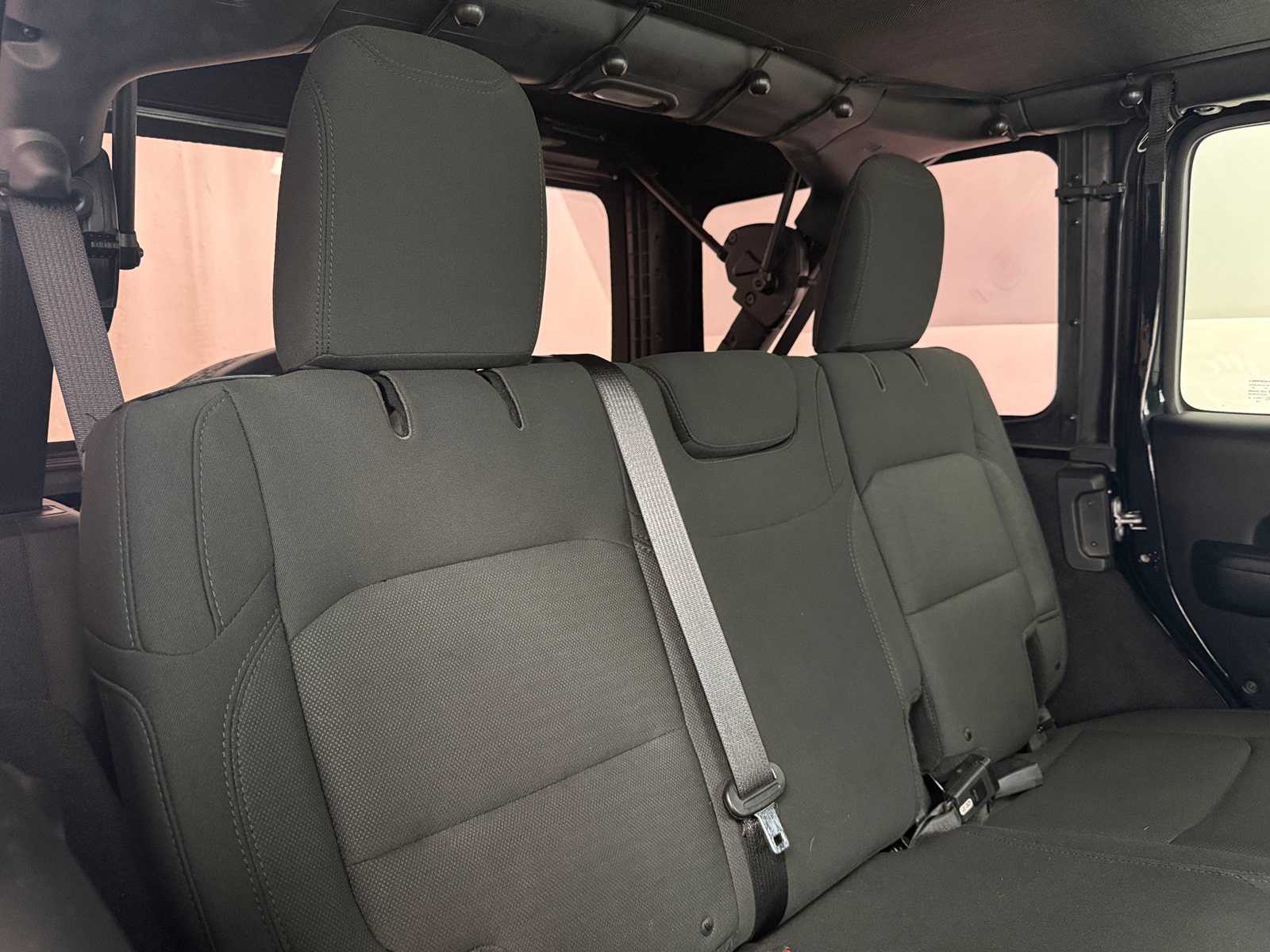 Thumbnail: 2018 Jeep Wrangler - 6