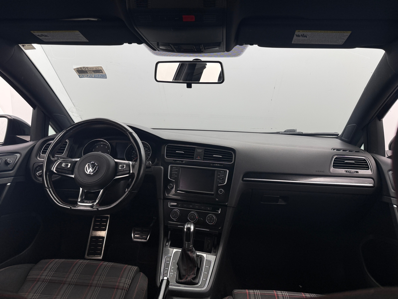 Thumbnail: 2017 Volkswagen Golf - 3