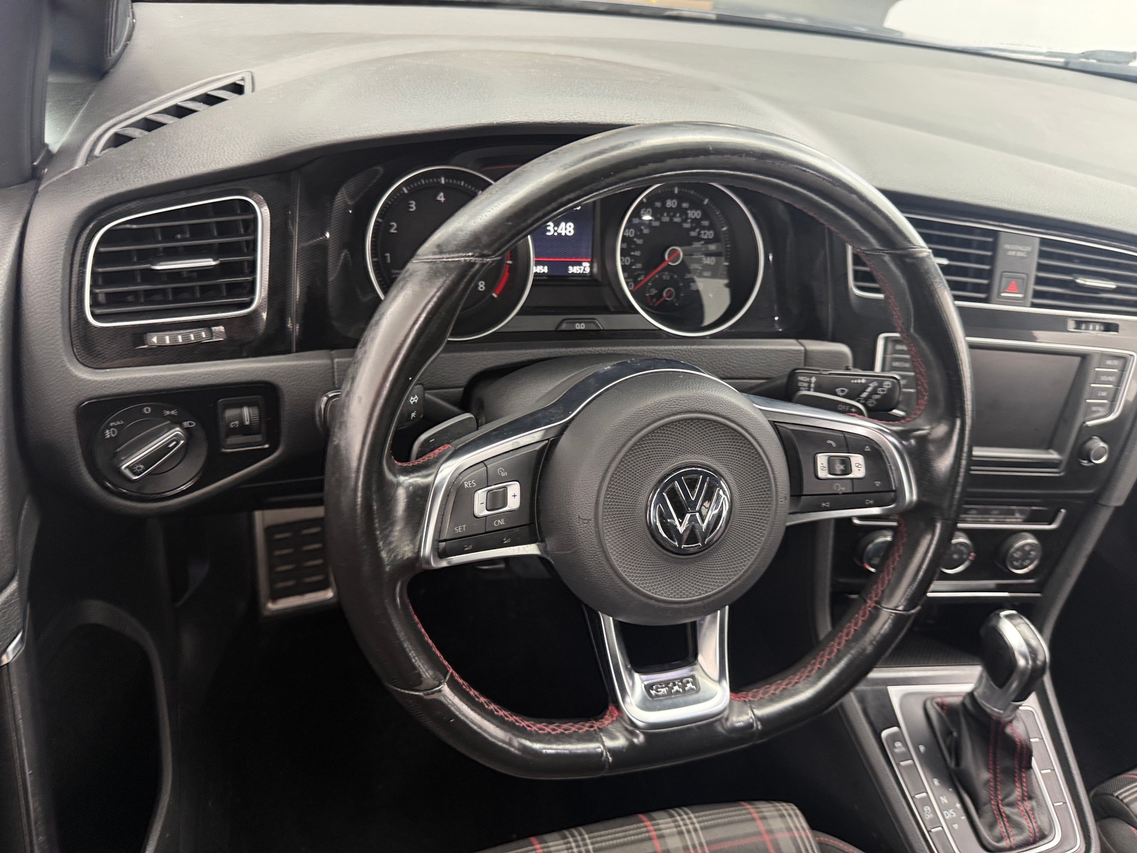 Thumbnail: 2017 Volkswagen Golf - 5