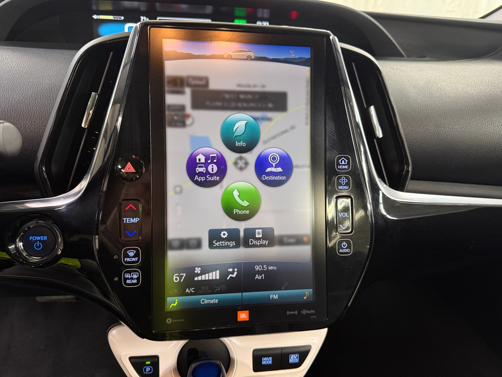 Thumbnail: 2018 Toyota Prius - 3