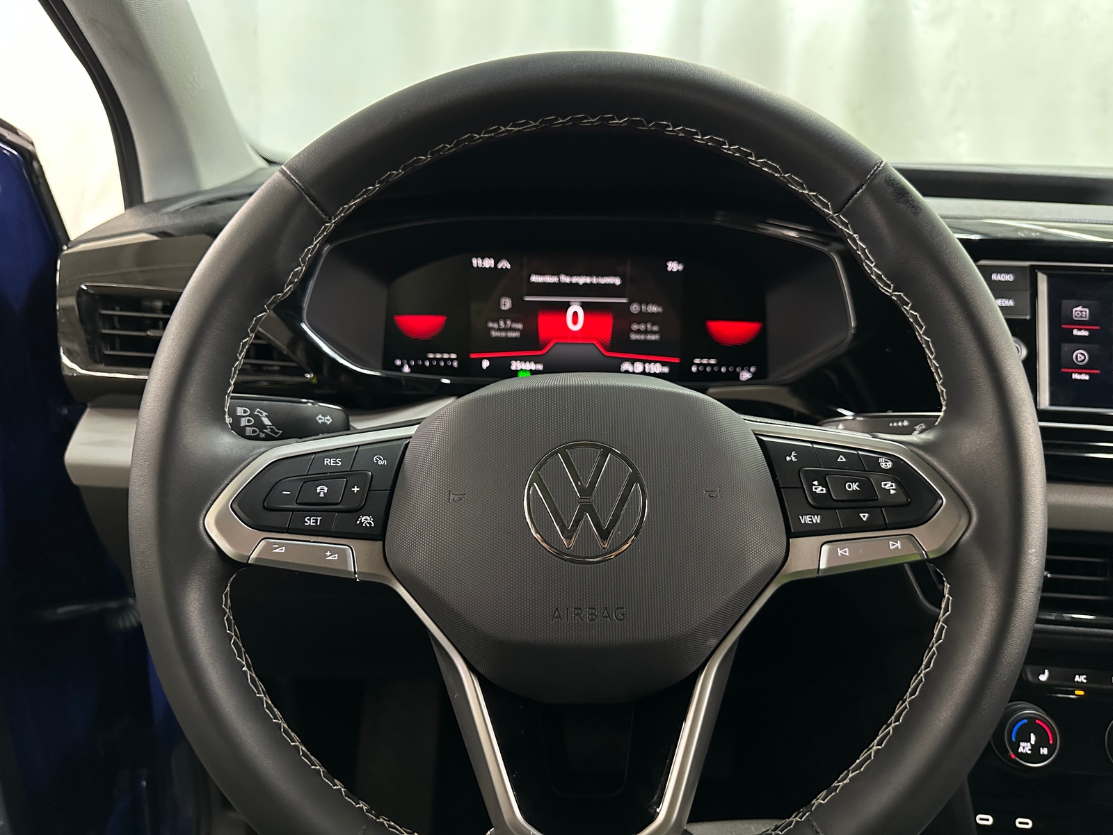 Thumbnail: 2024 Volkswagen Taos - 5