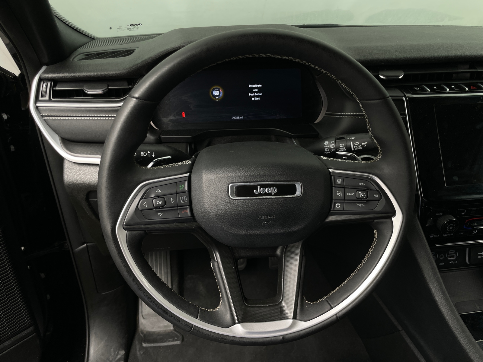 Thumbnail: 2024 Jeep Grand Cherokee L - 5