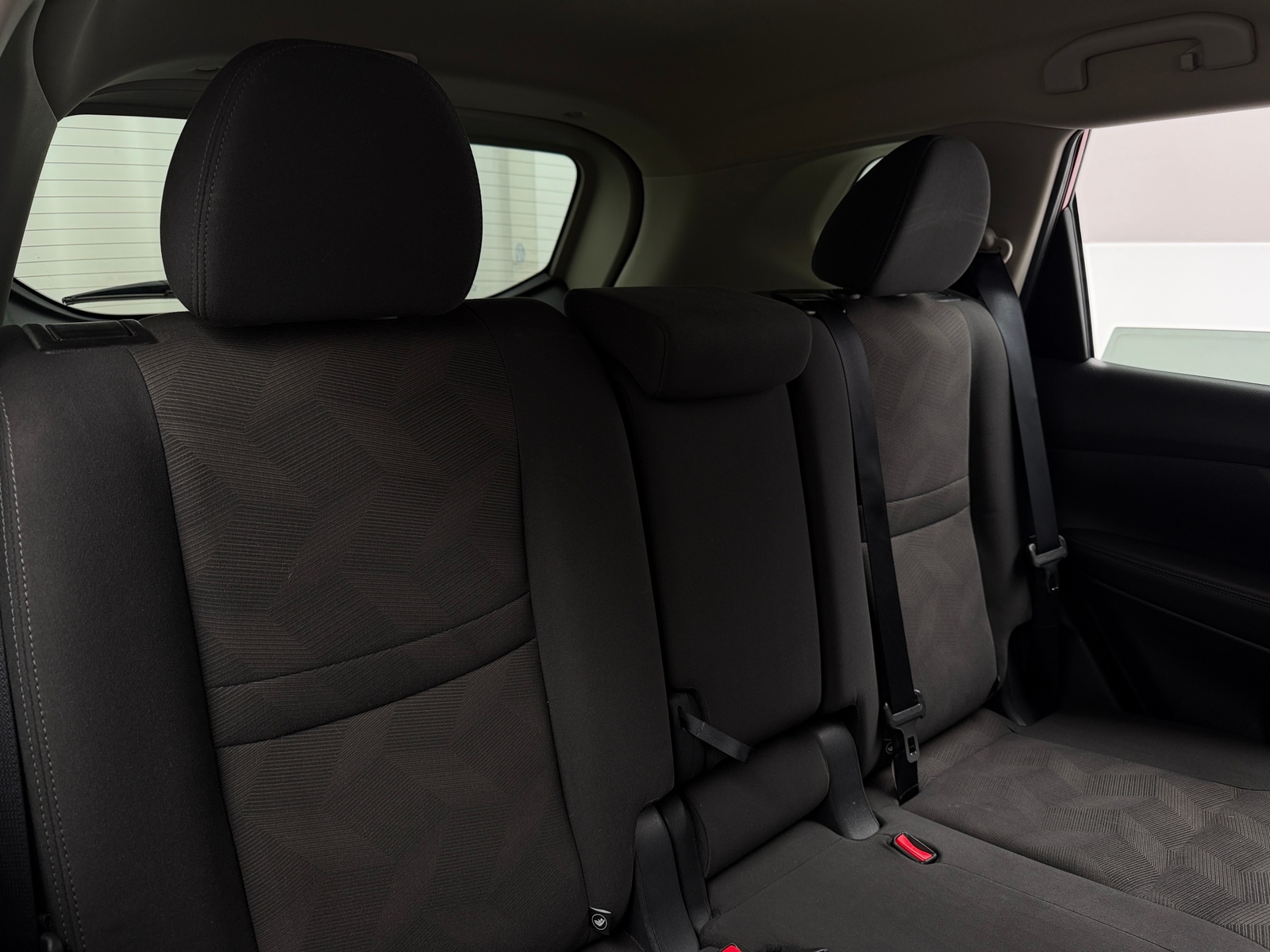 Thumbnail: 2016 Nissan Rogue - 6