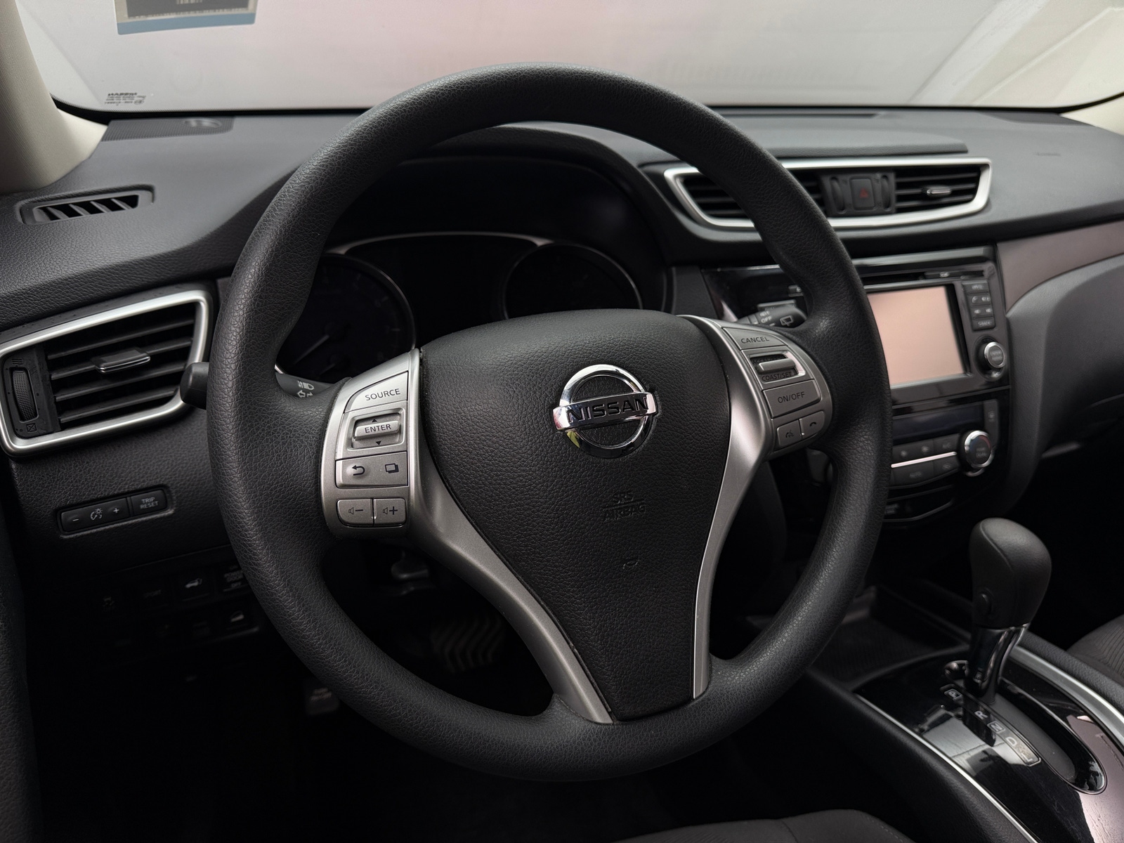 Thumbnail: 2016 Nissan Rogue - 5