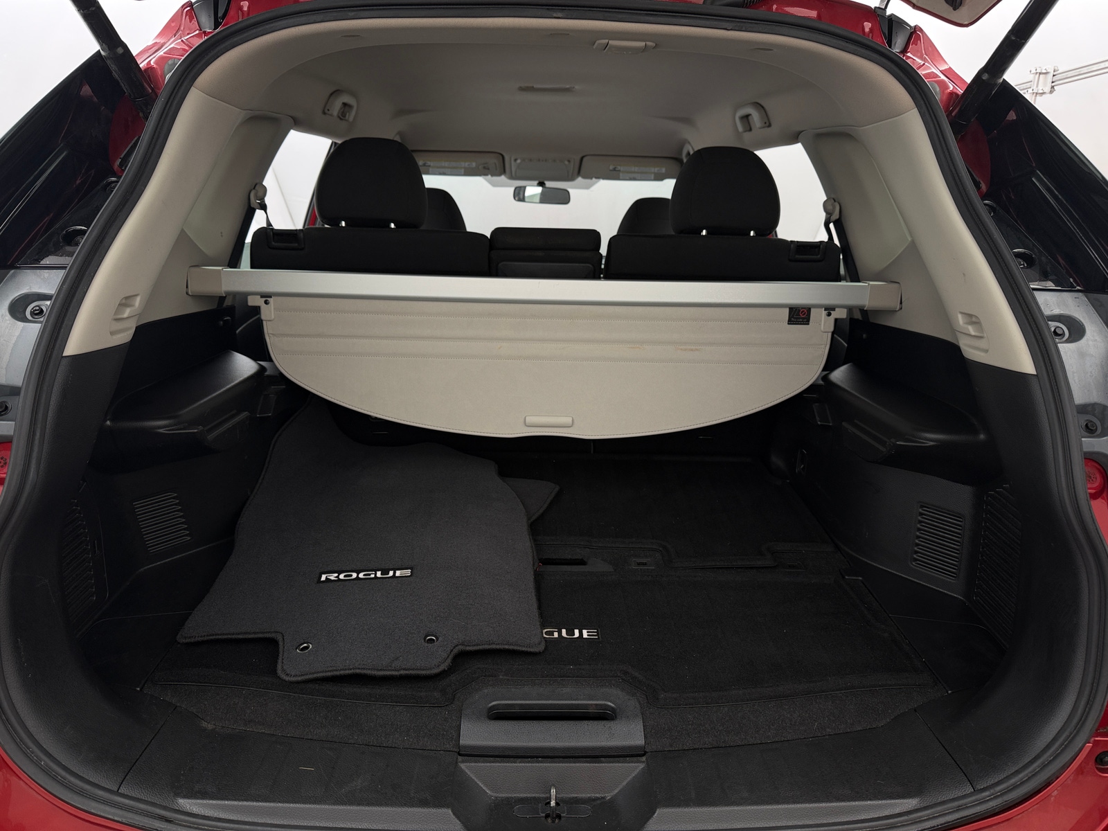 Thumbnail: 2016 Nissan Rogue - 7