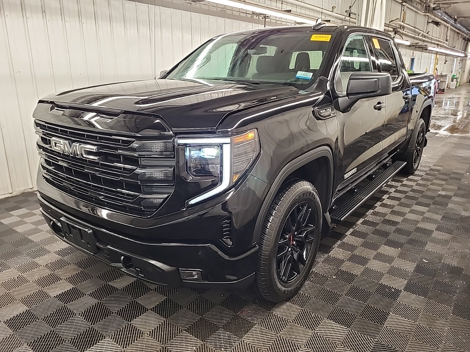 2024 GMC Sierra 1500 4WD Crew Cab 147" Elevation