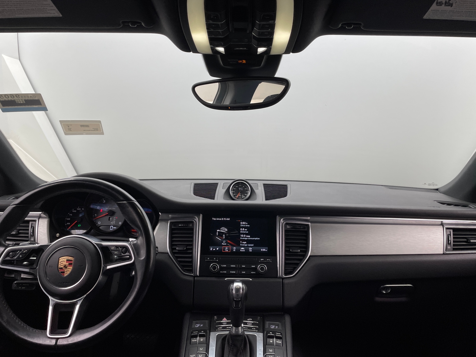 Thumbnail: 2017 Porsche Macan - 2