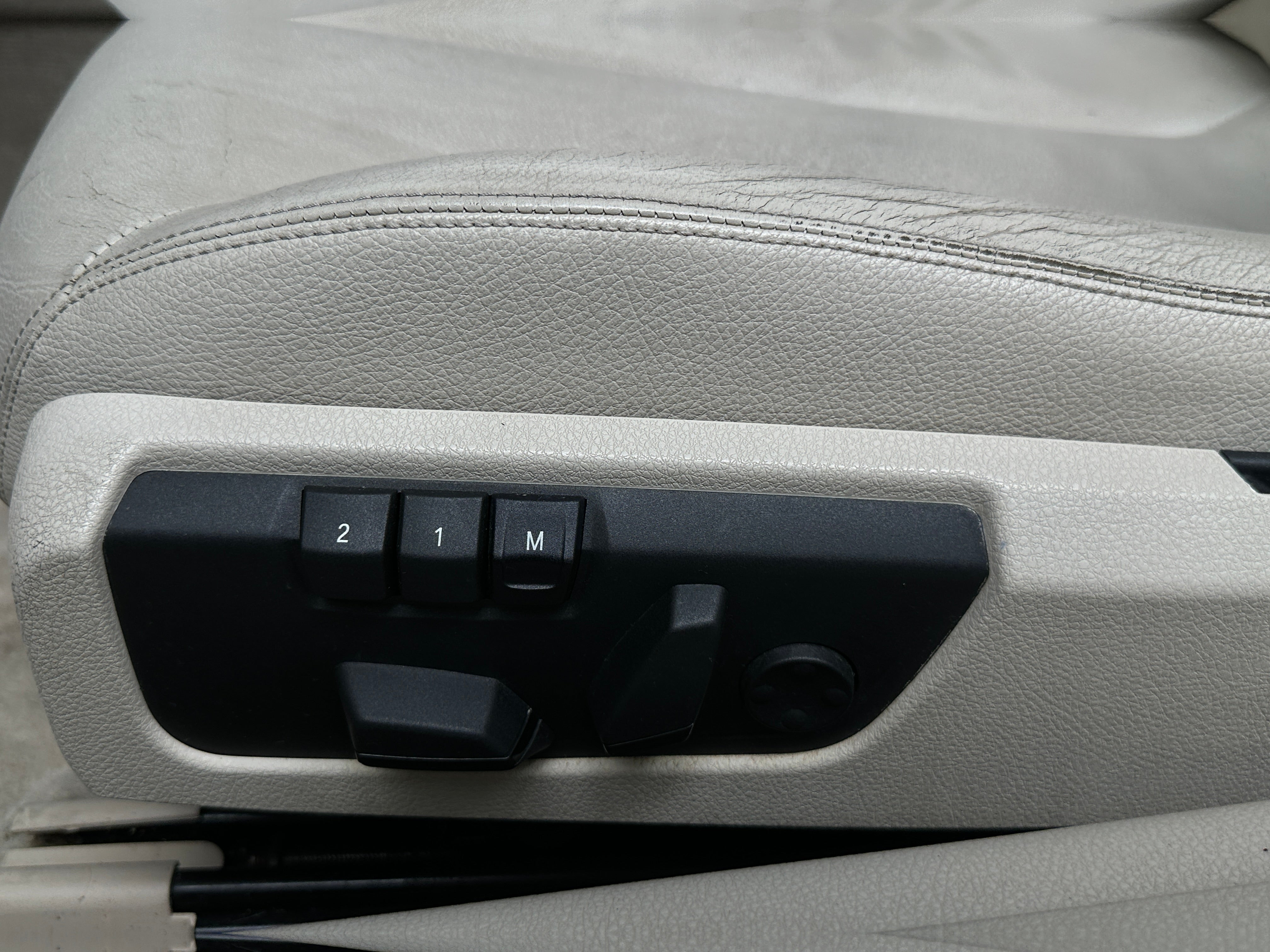 2013 BMW 6 Series 640i