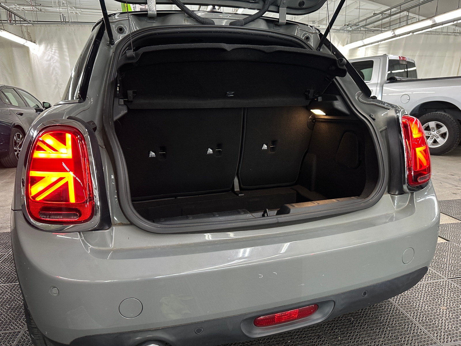 Thumbnail: 2020 MINI Cooper Hardtop - 6