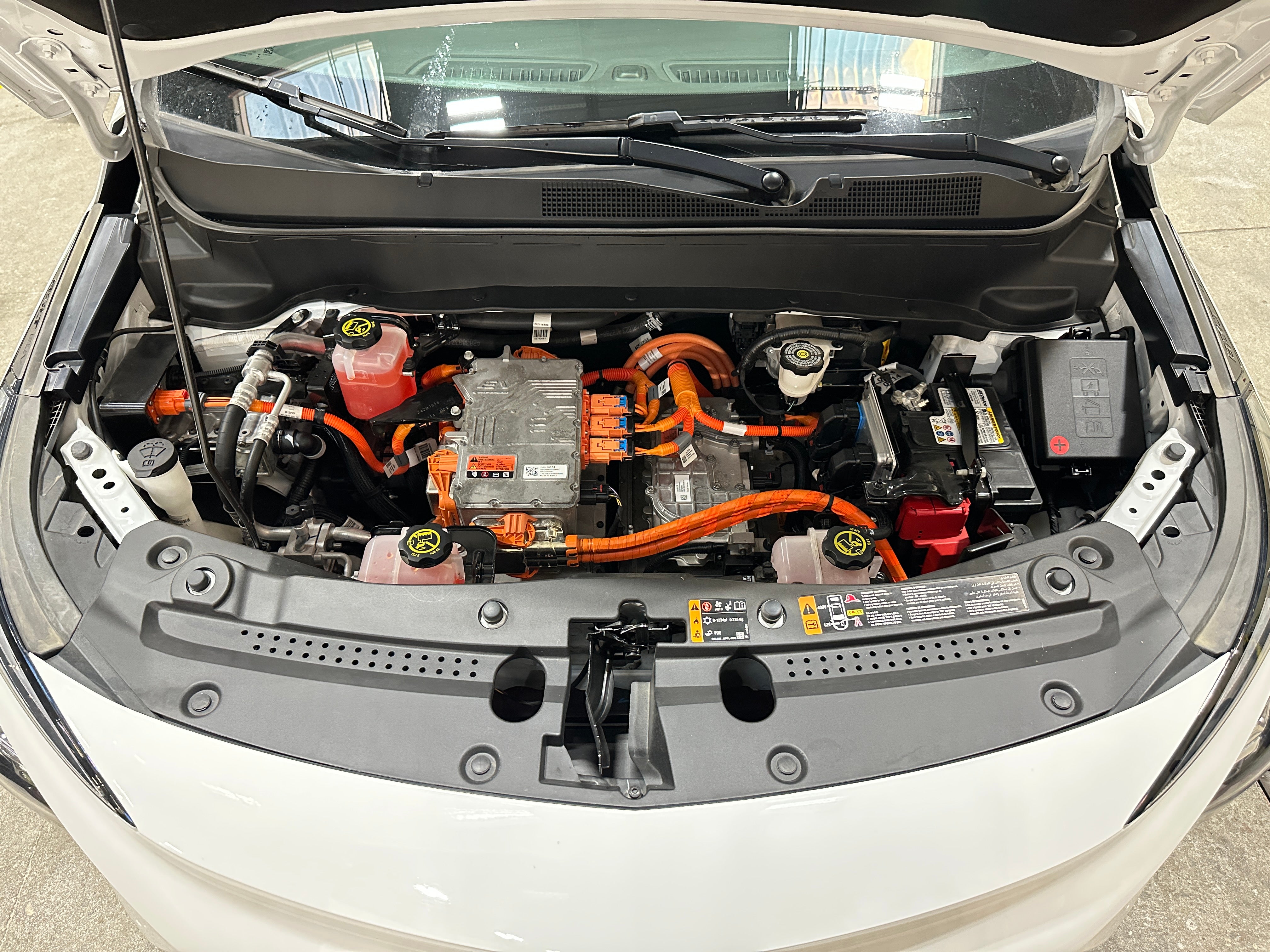 Used 2023 Chevrolet Bolt EUV LT with VIN 1G1FY6S00P4184533 for sale in Auburn, WA